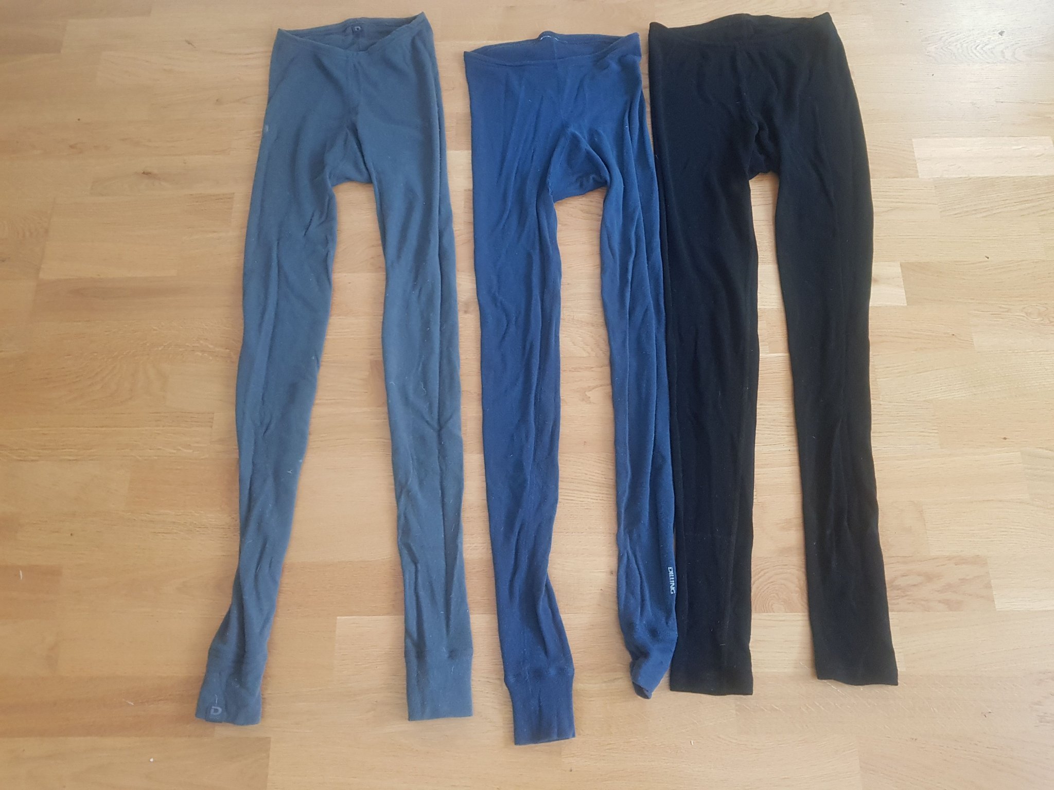 3 st damleggings i ekologisk merinoull från Dilling, strl 36.