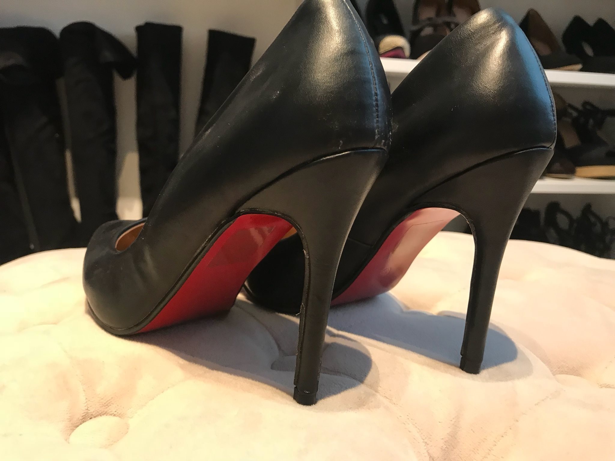 klackskor med röd sula klackskor med röd sula