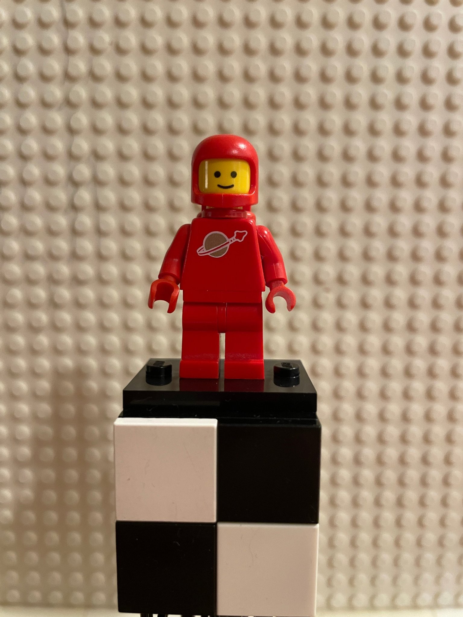 LEGO Classic Space – Red with Air Tanks (SP005)