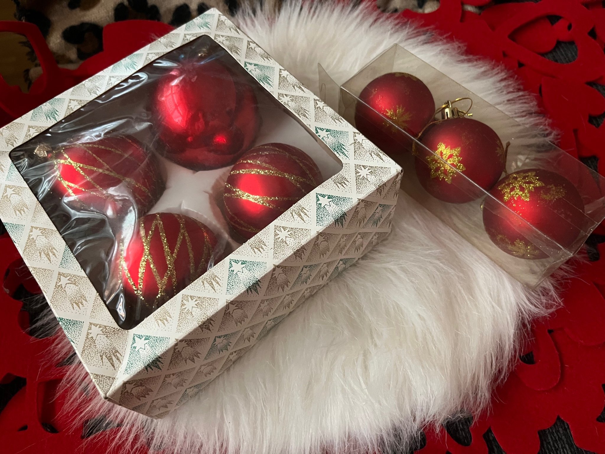 Äldre JULGRANSKULOR julgranspynt Glas Röd/Guld .. Köp på Tradera
