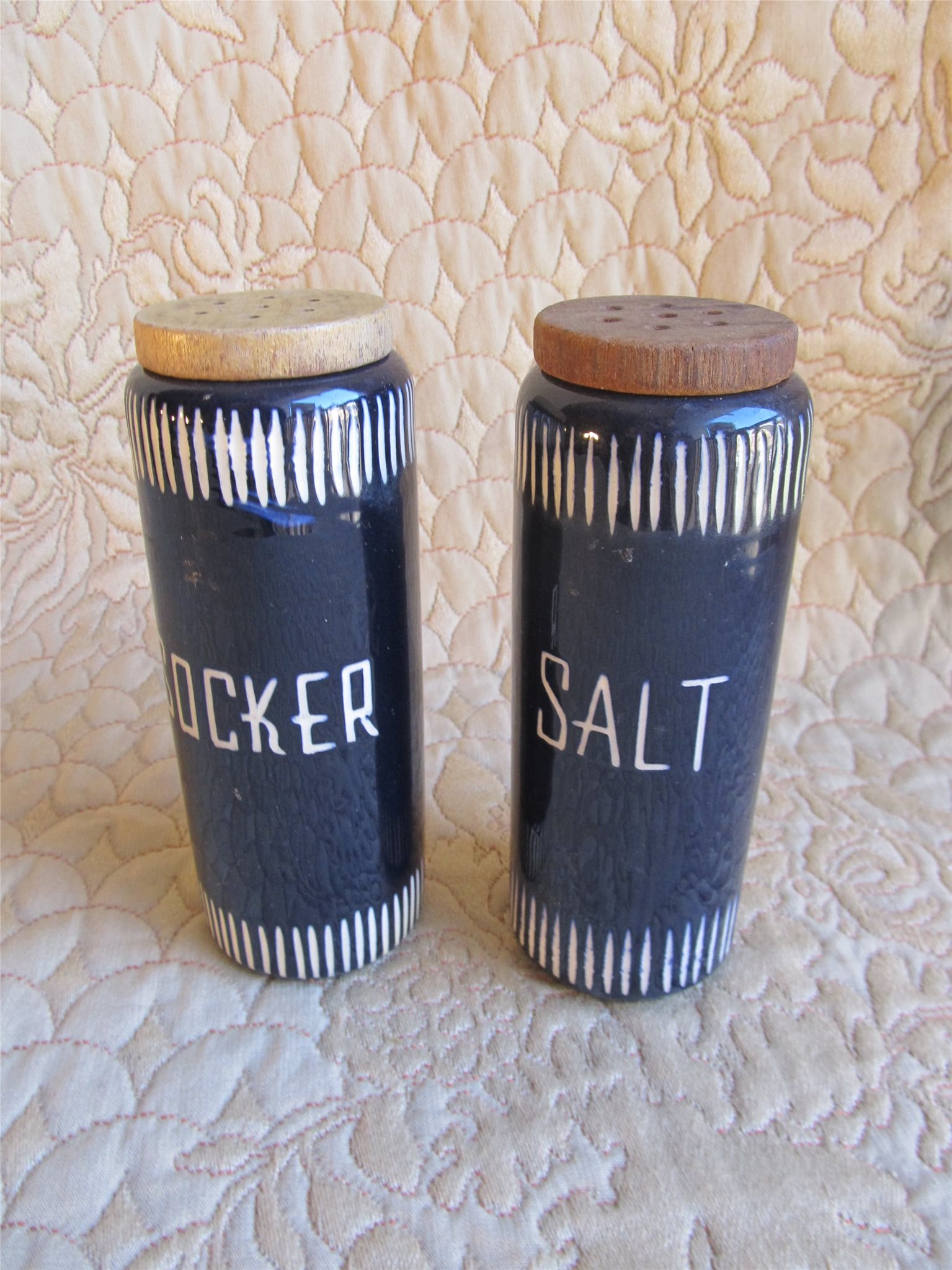 2 ströare socker och salt på tradera.com jie, gantofta svenskt