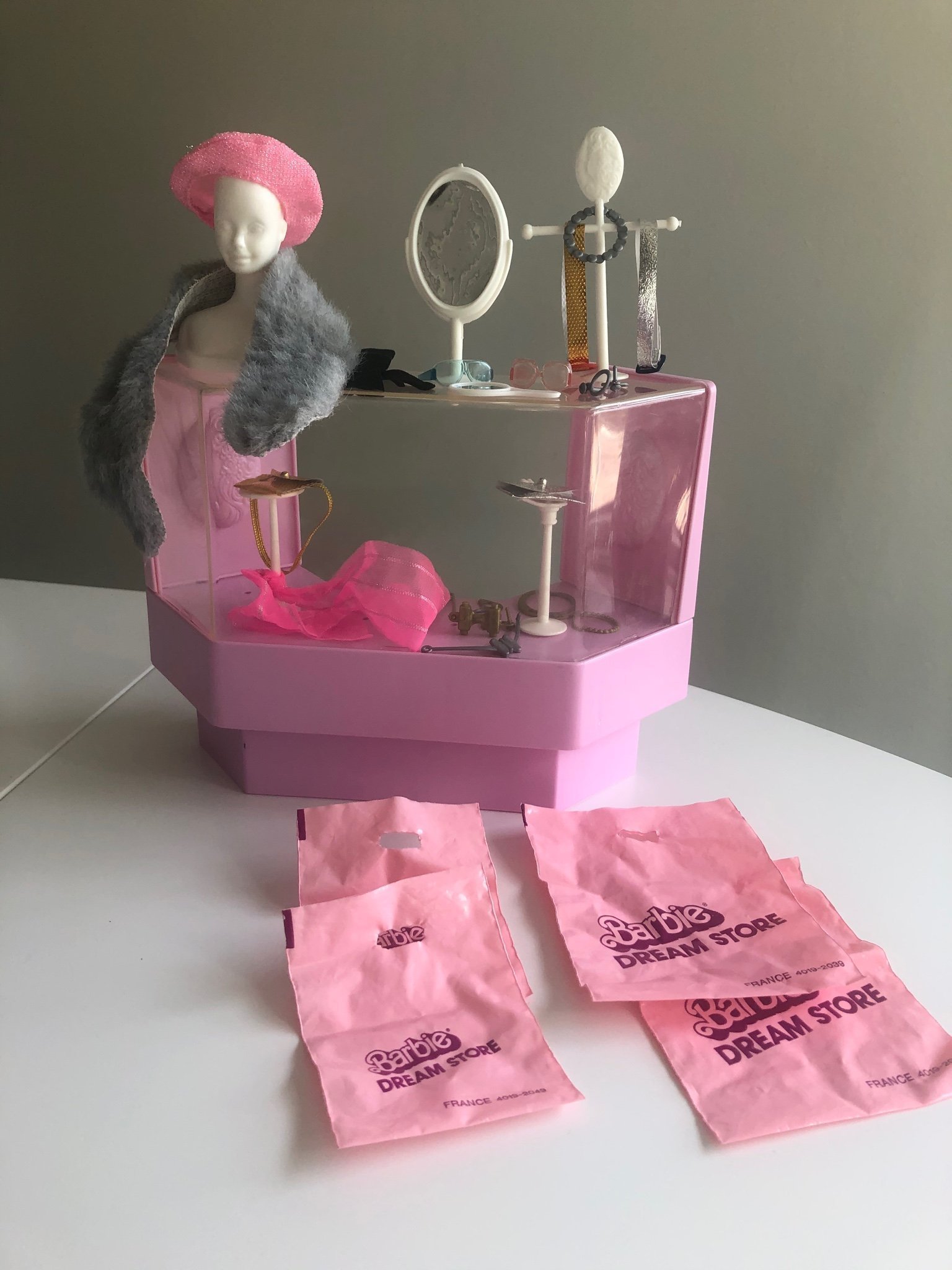 barbie dream store
