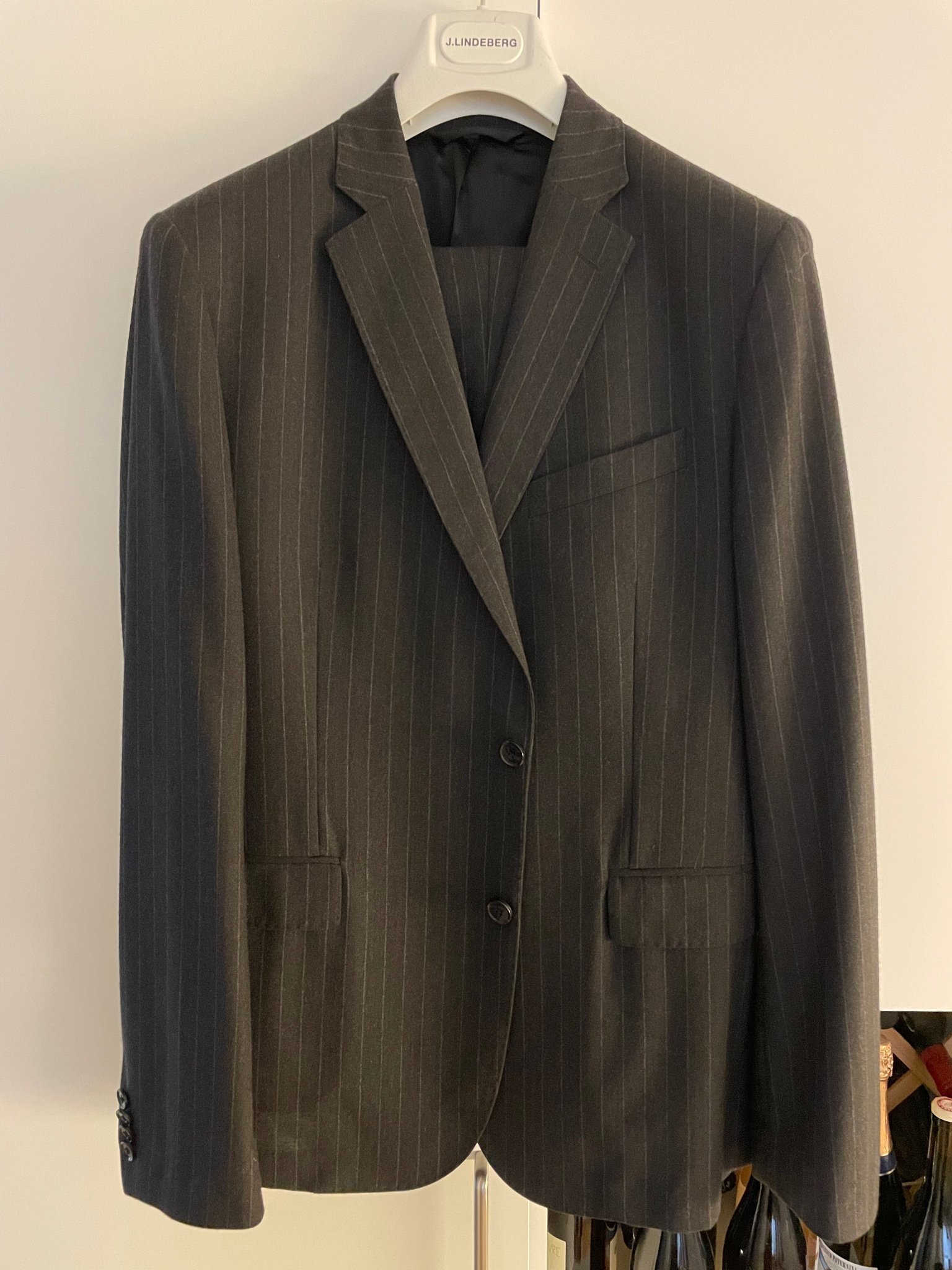 J Lindeberg JL Kostym grå pinstripe 54 Köp på Tradera (572966451)