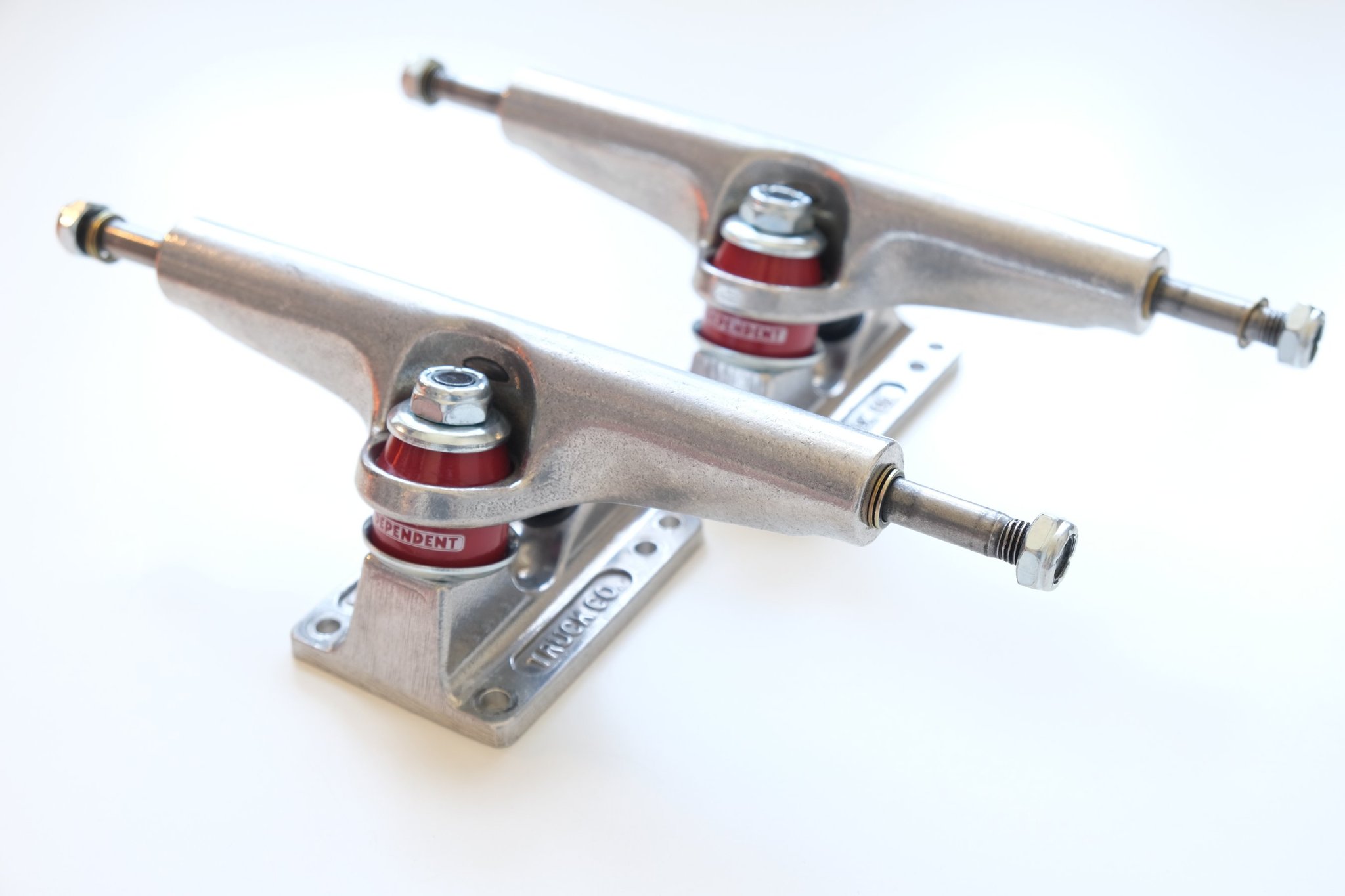 メール便送料無料対応可】 INDEPENDENT STAGE 4 166 スケートボード