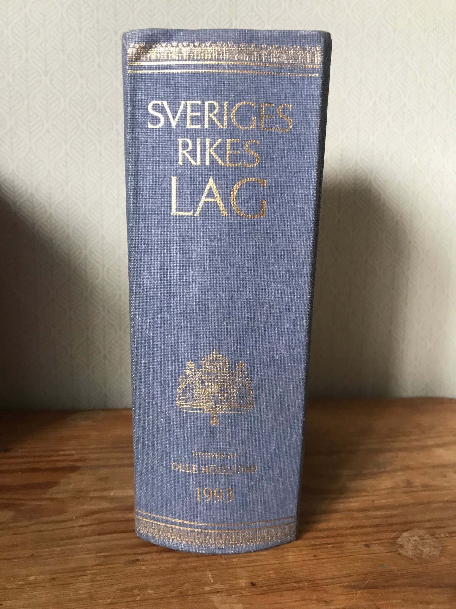 Se produkter som liknar Sveriges rikes lag på Tradera (623112474)