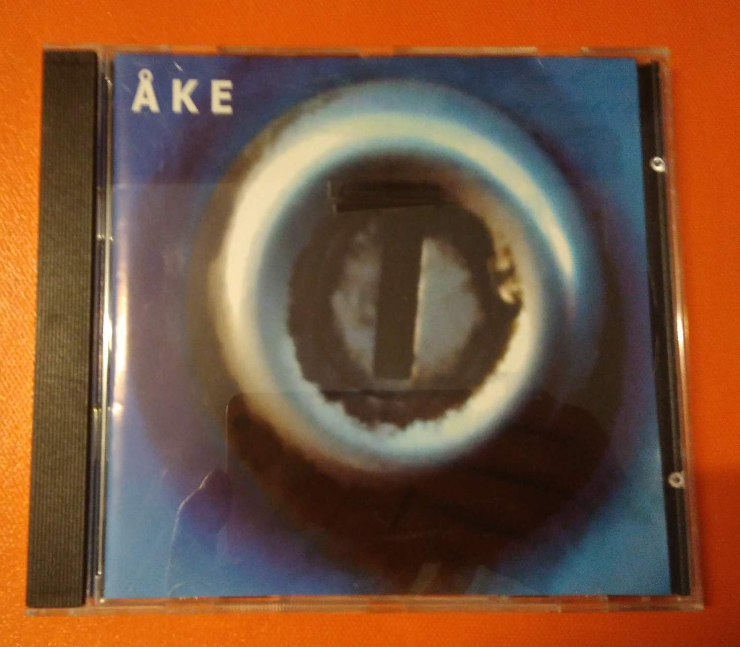 Åke. CD