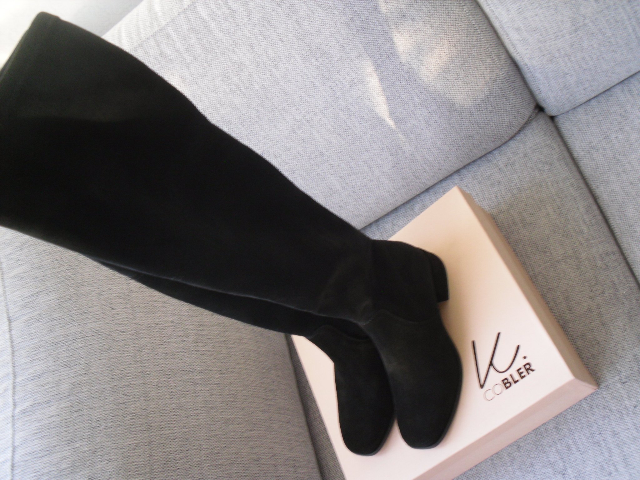 Helt nya! K. COBLER mocka over knee stövlar svart strl 38 boots Helt nya! K. COBLER mocka over knee stövlar svart strl 38 boots