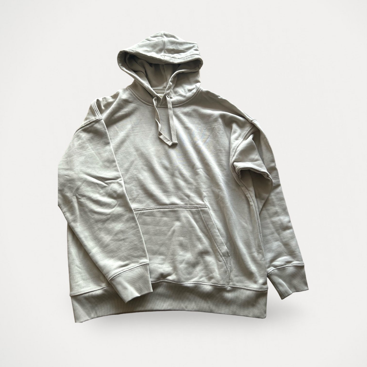 Se produkter som liknar H&M Blank Stapleshoodie på Tradera (610657718)