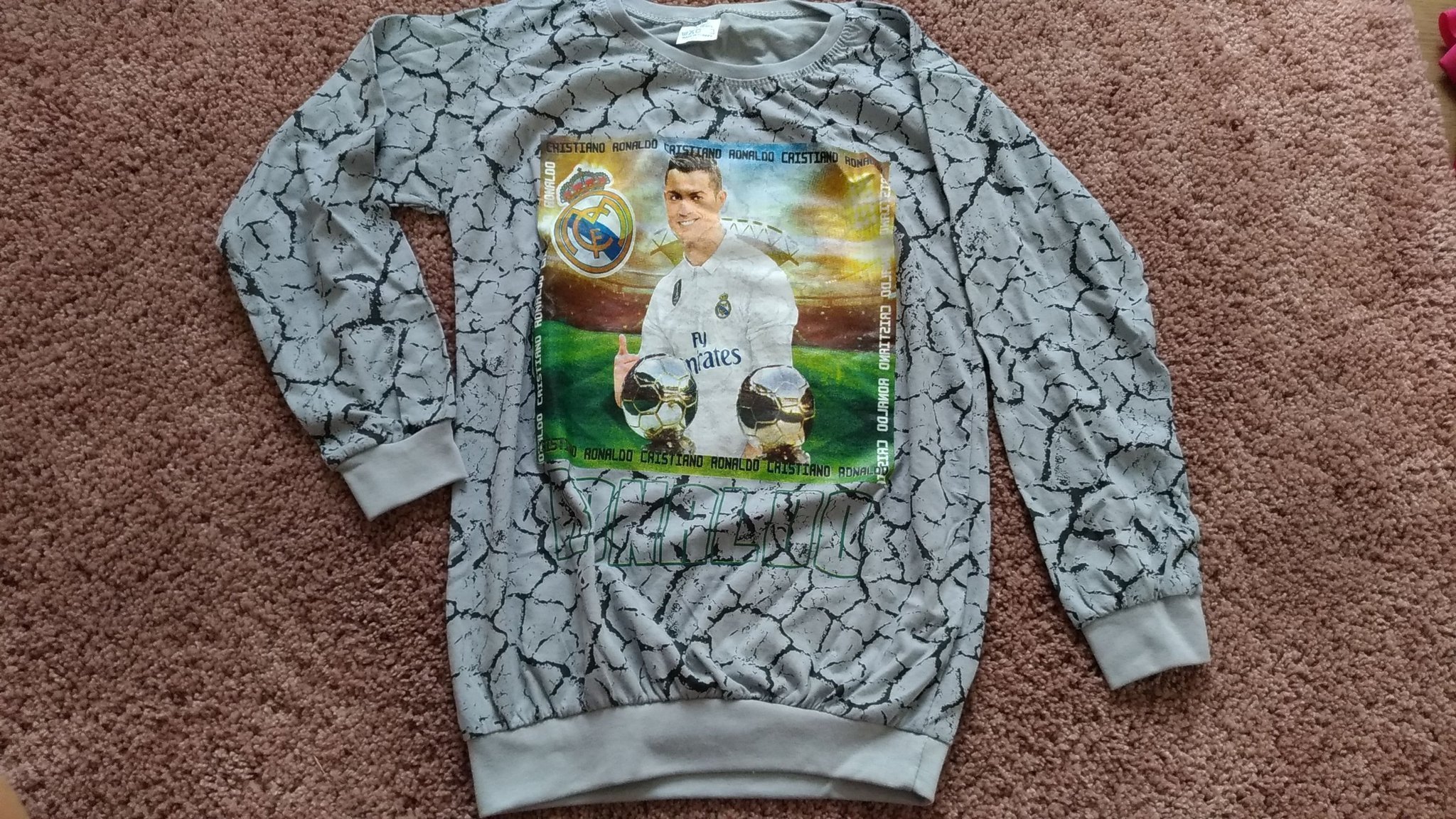 Ronaldo tryckt tröja för pojke i 11 12 år (367599246) ᐈ Köp Ronaldo tryckt tröja för pojke i 11 12 år (367599246) ᐈ Köp