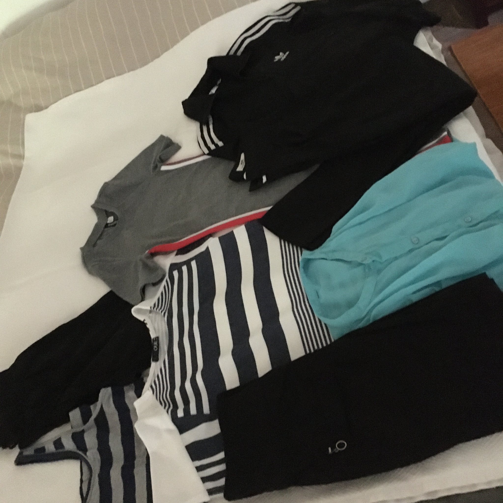 Gardrobsrensning! Klädpaket med fina kläder i st 36, tex Adidas och Hope.