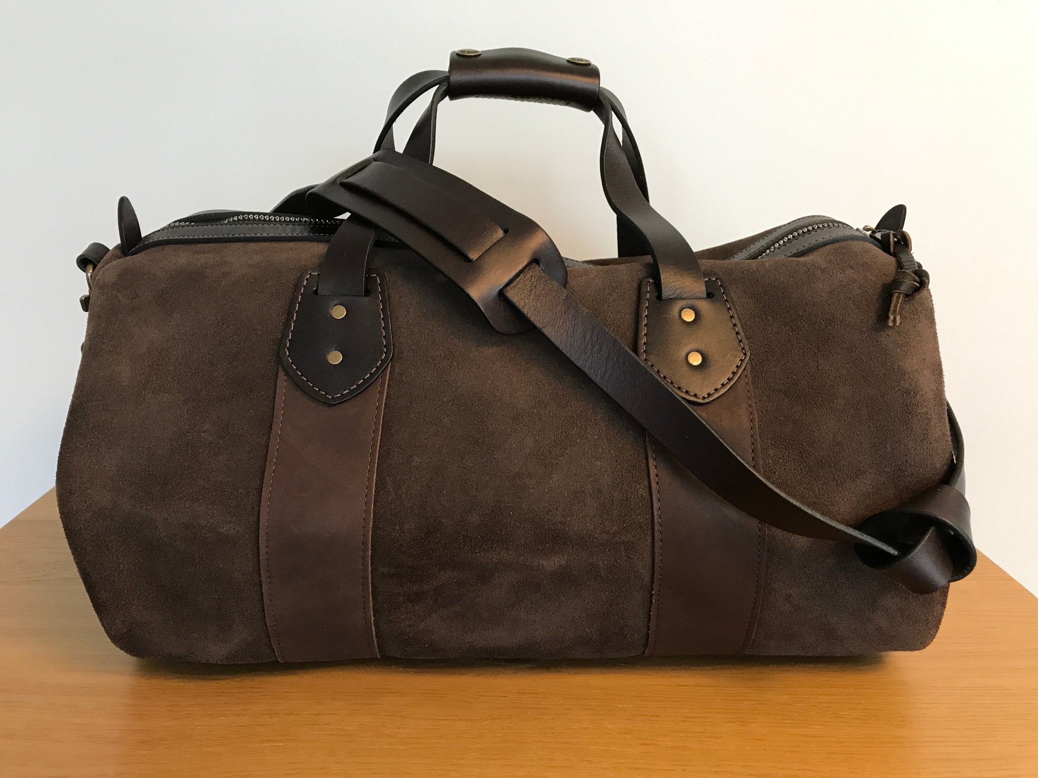 filson suede duffle