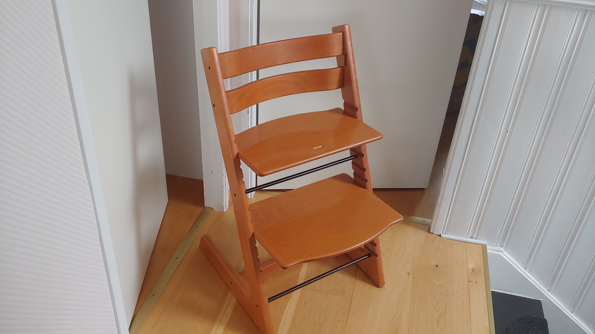 STOKKE TRIPP TRAPP barnstol trä nyare modell 2004 STOKKE TRIPP TRAPP barnstol trä nyare modell 2004