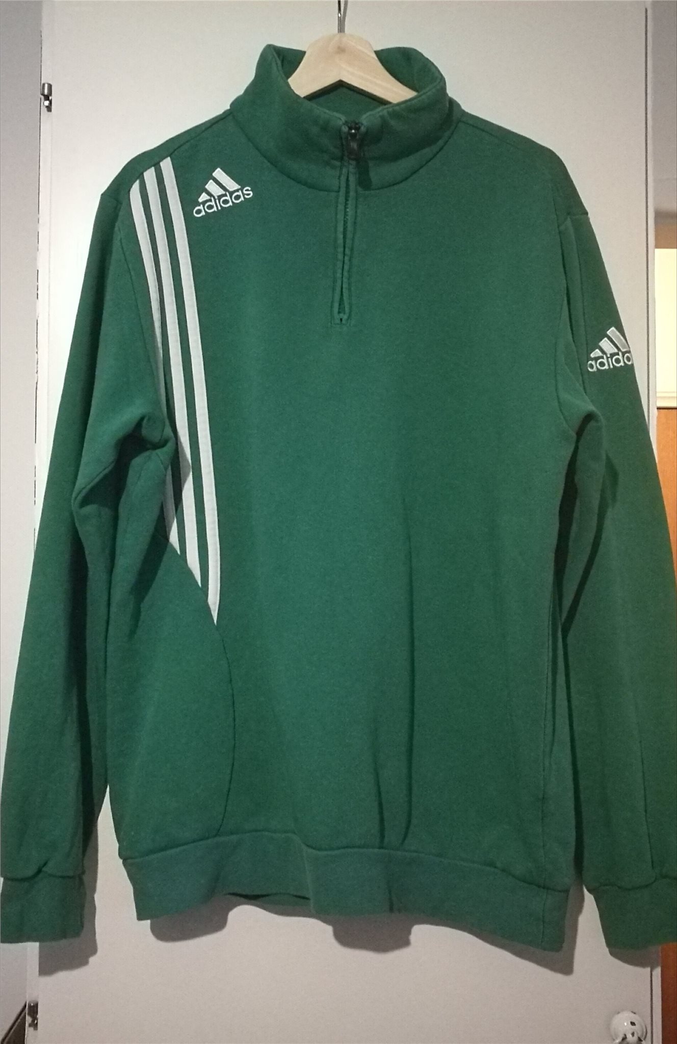 grön adidas tröja grön adidas tröja