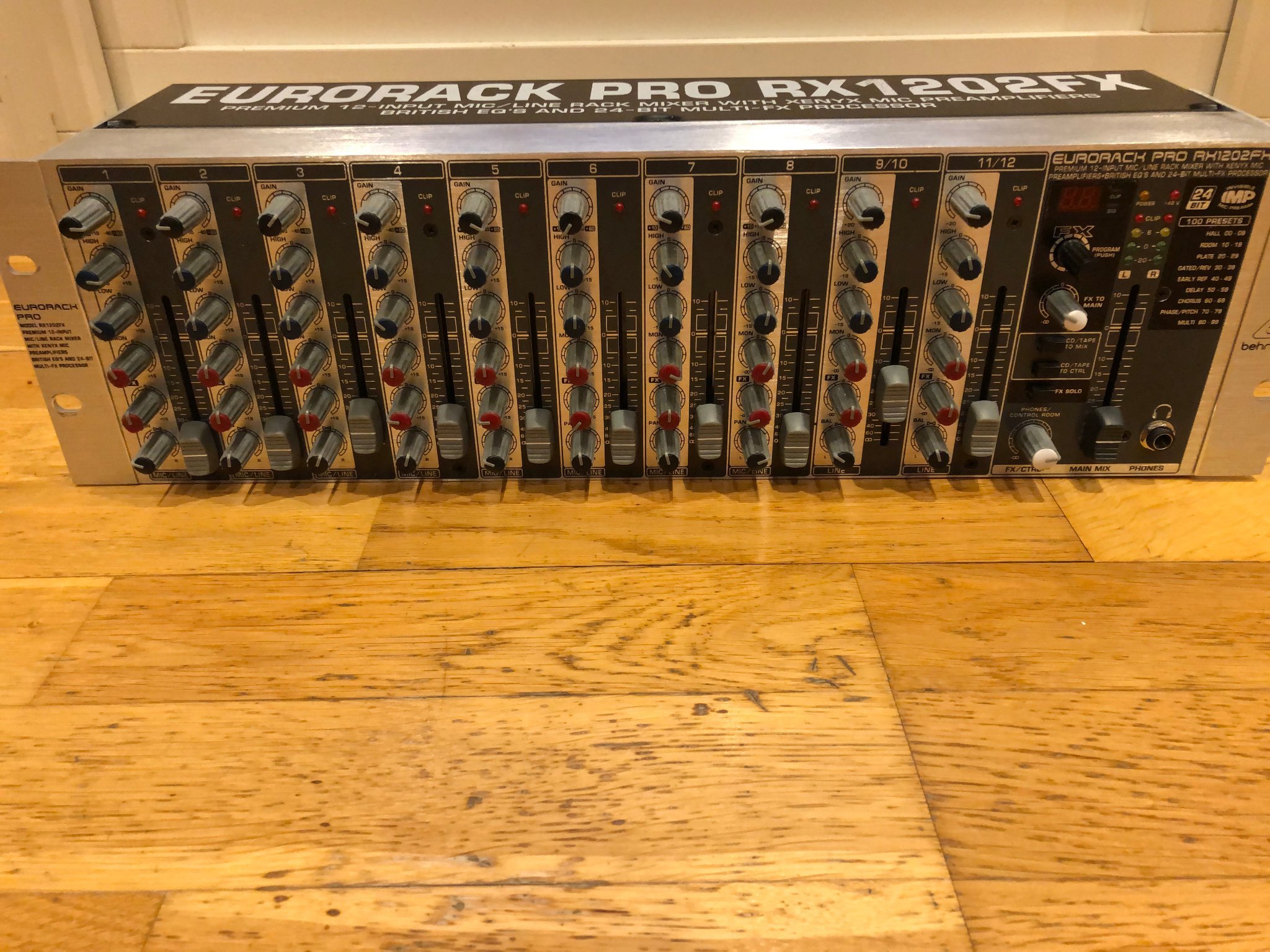 Behringer Eurorack Pro RX1202FX mixer (377371523) ᐈ Köp på Tradera