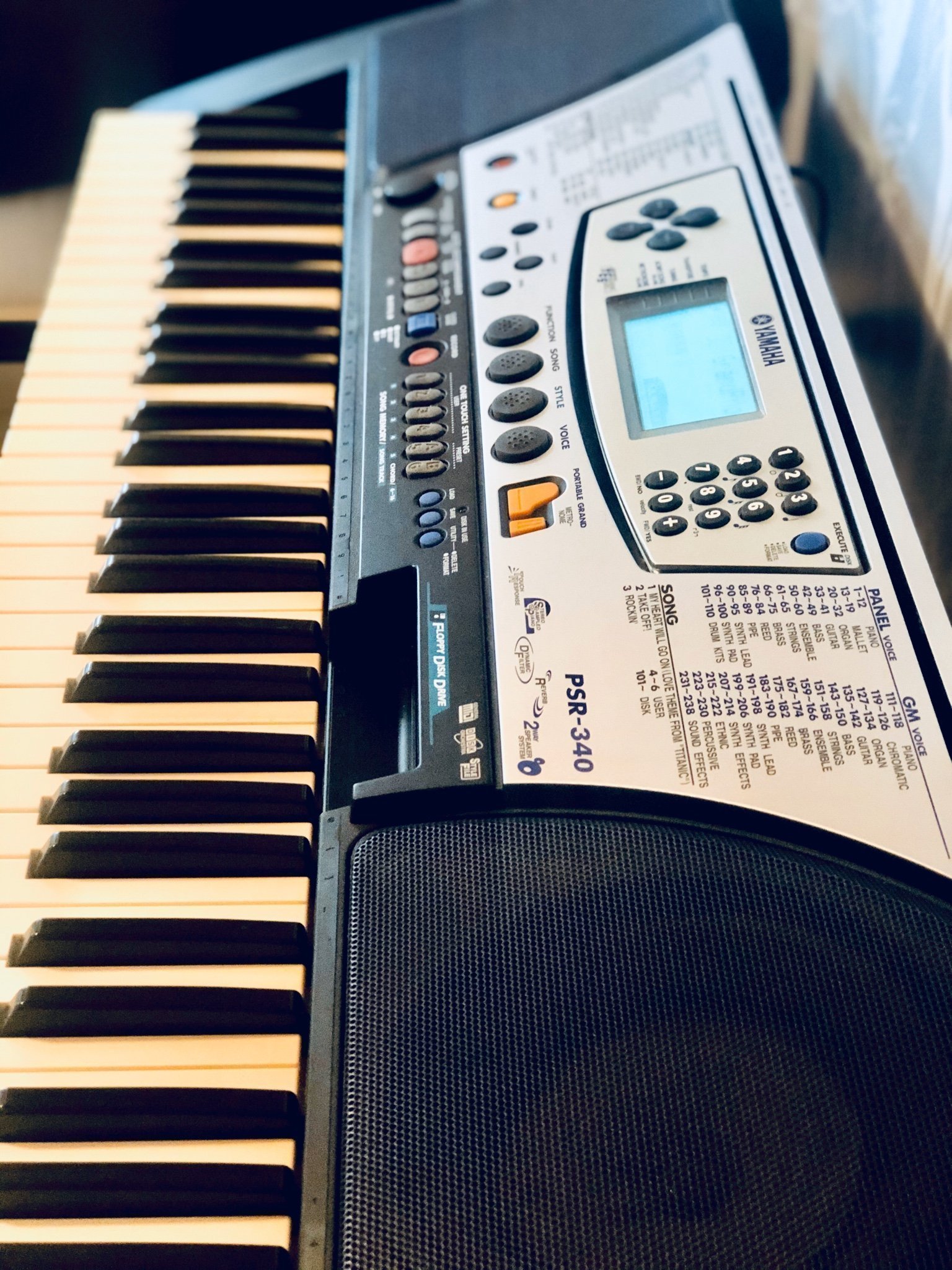 Keyboard Yamaha PSR340 (406501983) ᐈ Köp på Tradera