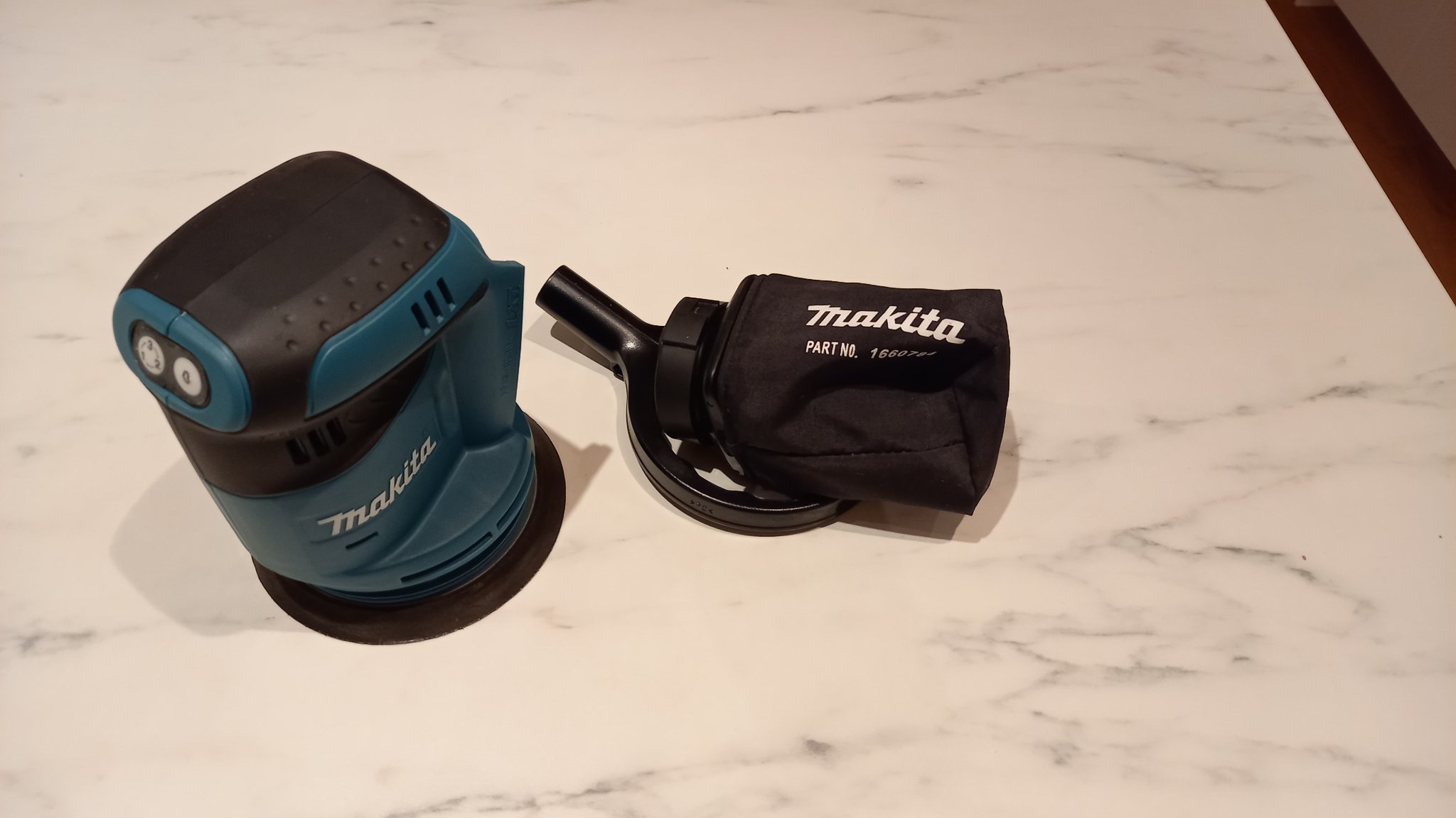 Makita DBO180Z Excenterslip 18V (419215363) ᐈ Köp på Tradera Makita DBO180Z Excenterslip 18V