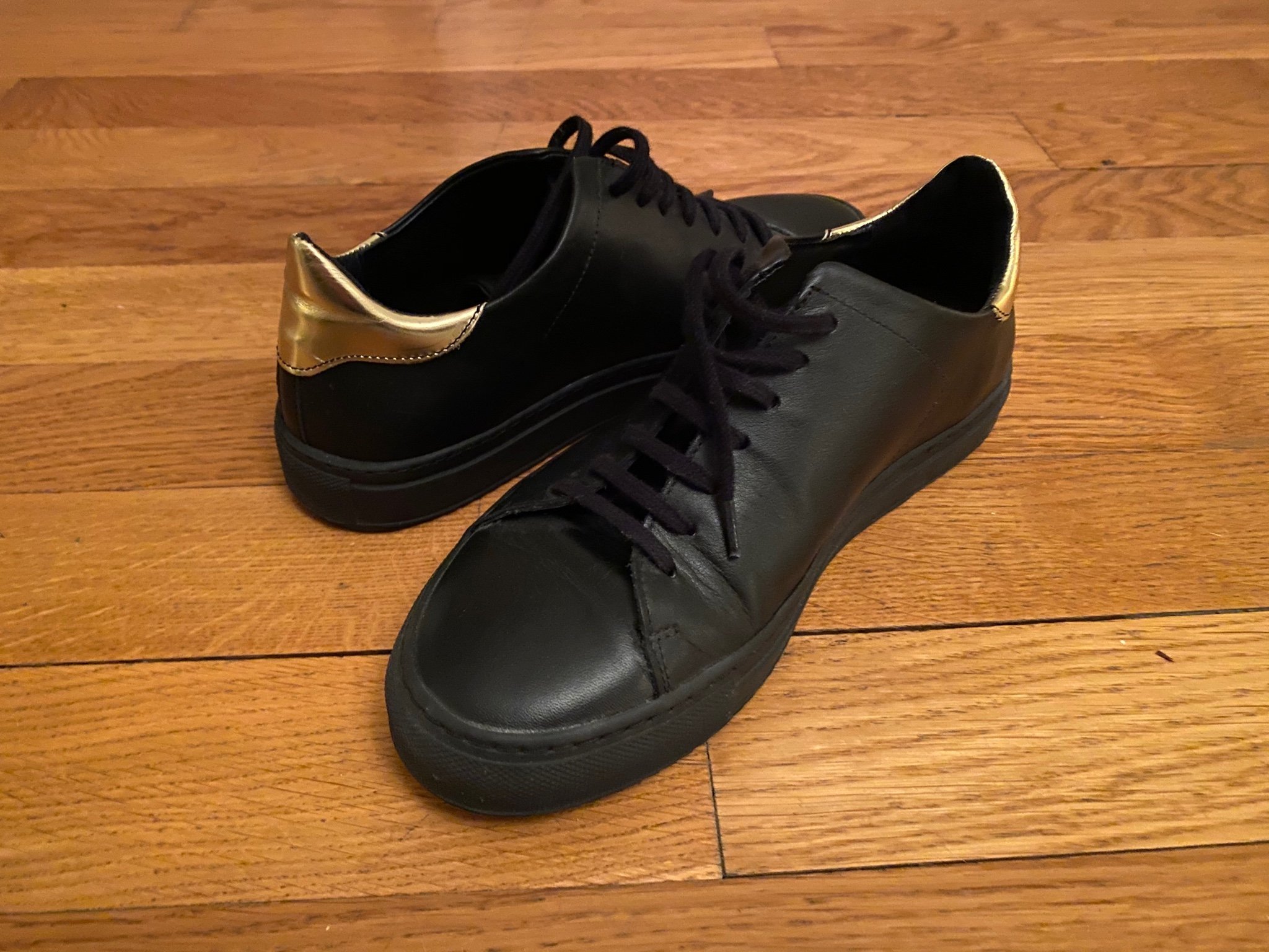Axel Arigato Svarta Skinn Sneakers Axel Arigato Svarta Skinn Sneakers