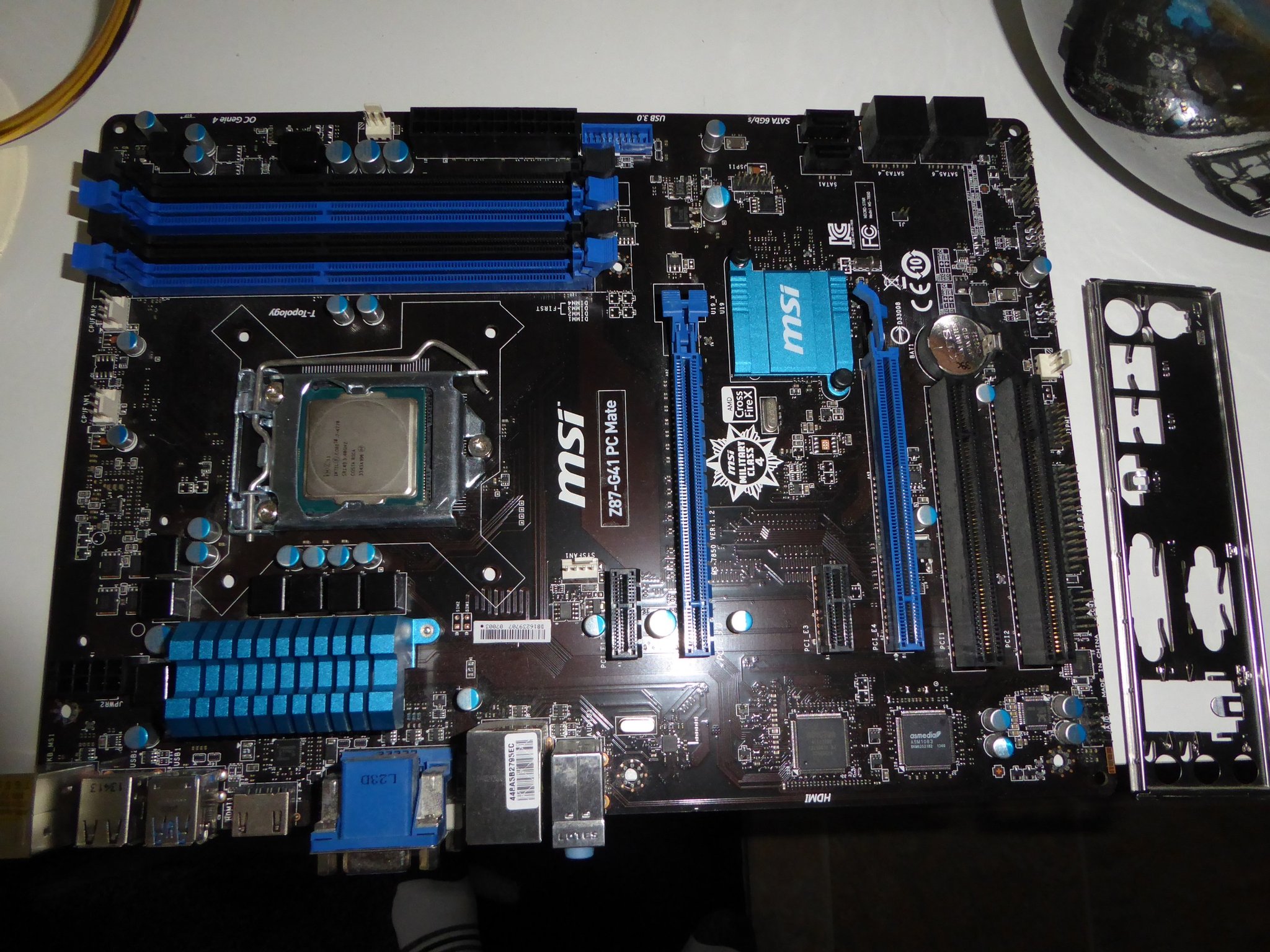 SÄLJER MSI Z87G41 PC Mate Moderkort LGA 1150+.. Köp på Tradera
