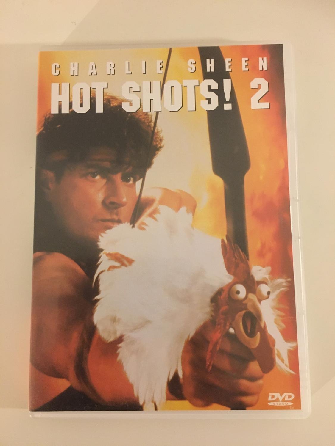 Hot shots 2 DVD Charli.. Köp från heartsofvintage på Tradera