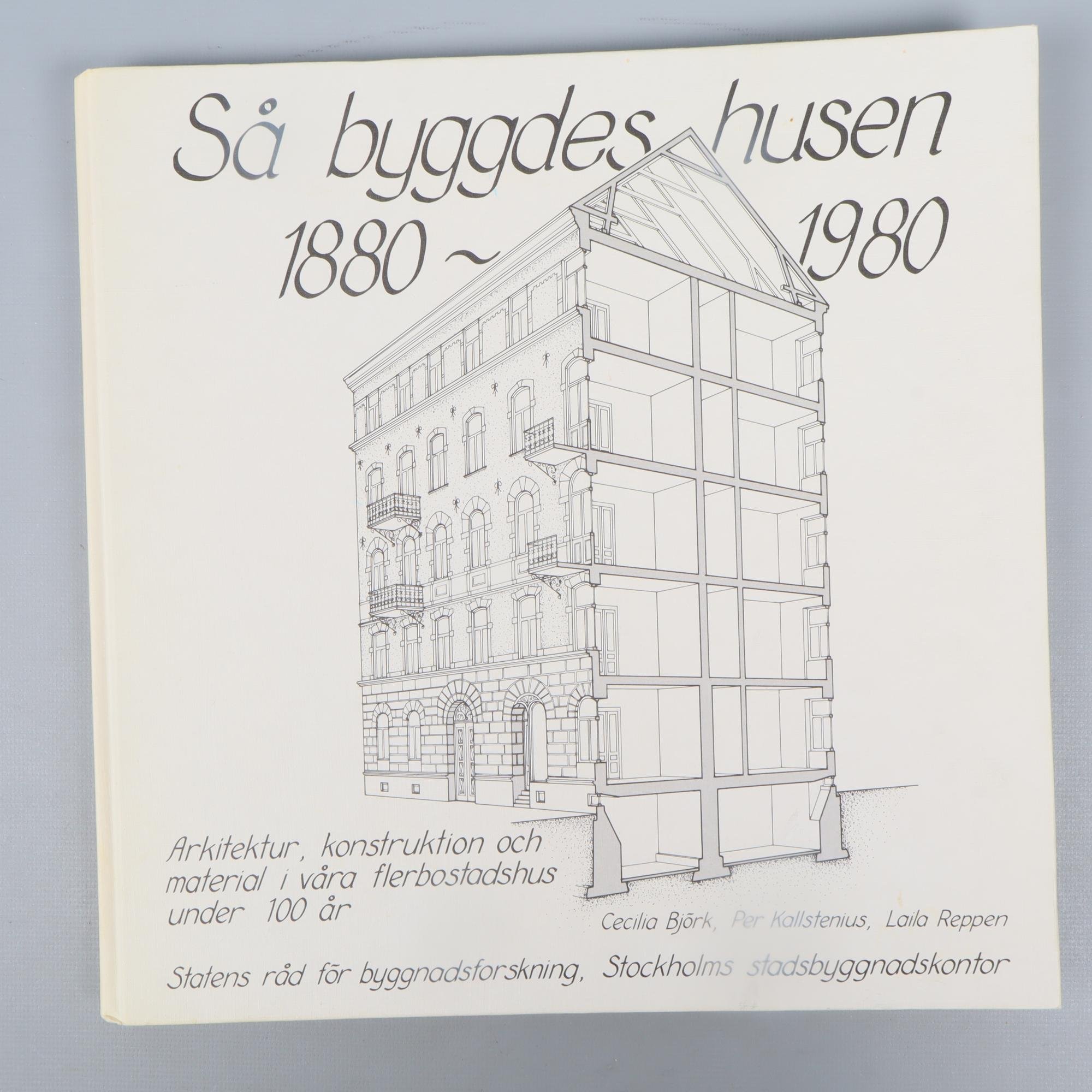 Se produkter som liknar Så Byggdes Husen 1880-1980 på Tradera