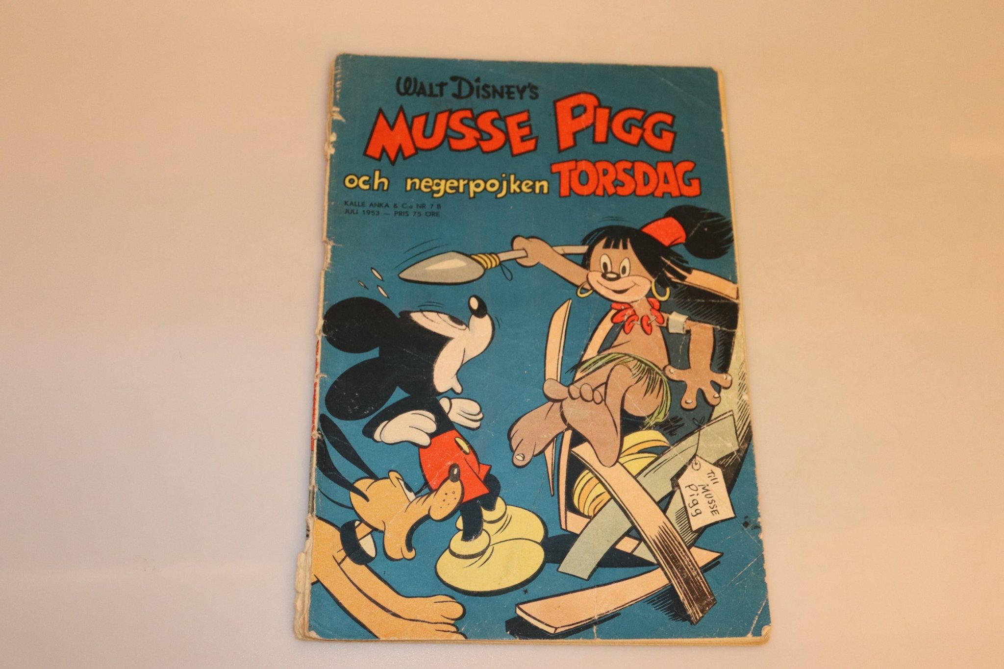 Se produkter som liknar Musse Pigg och pojken torsdag.. på Tradera (629870845)