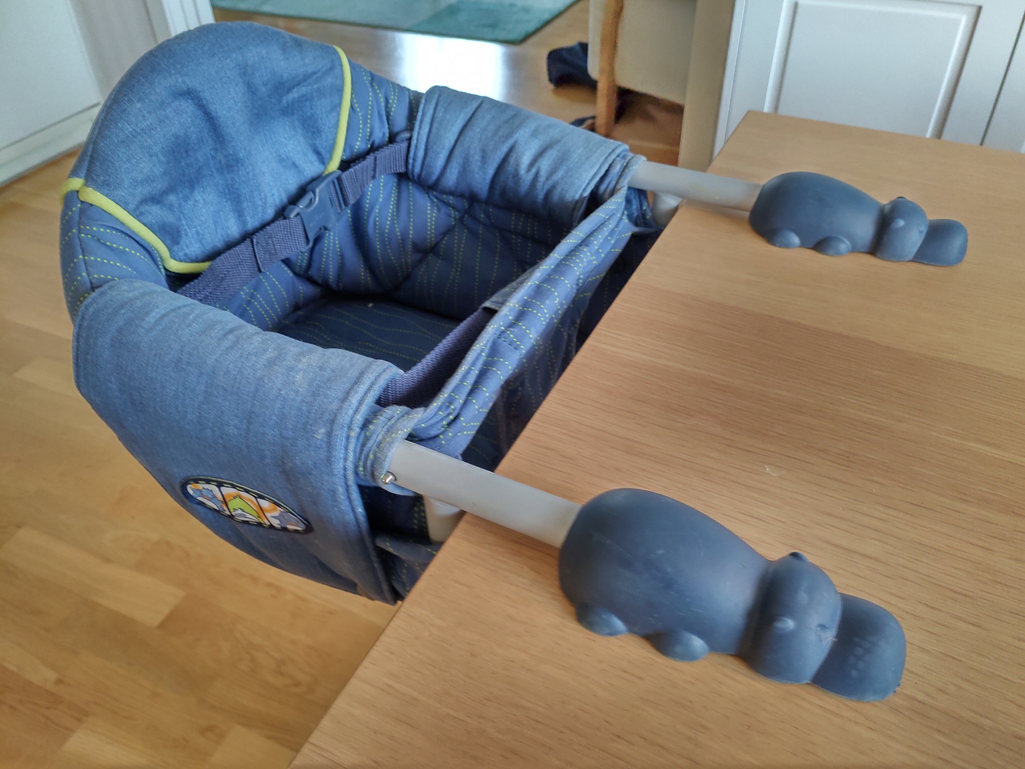 Barnstol Chicco för montering i bord Barnstol Chicco för montering i bord