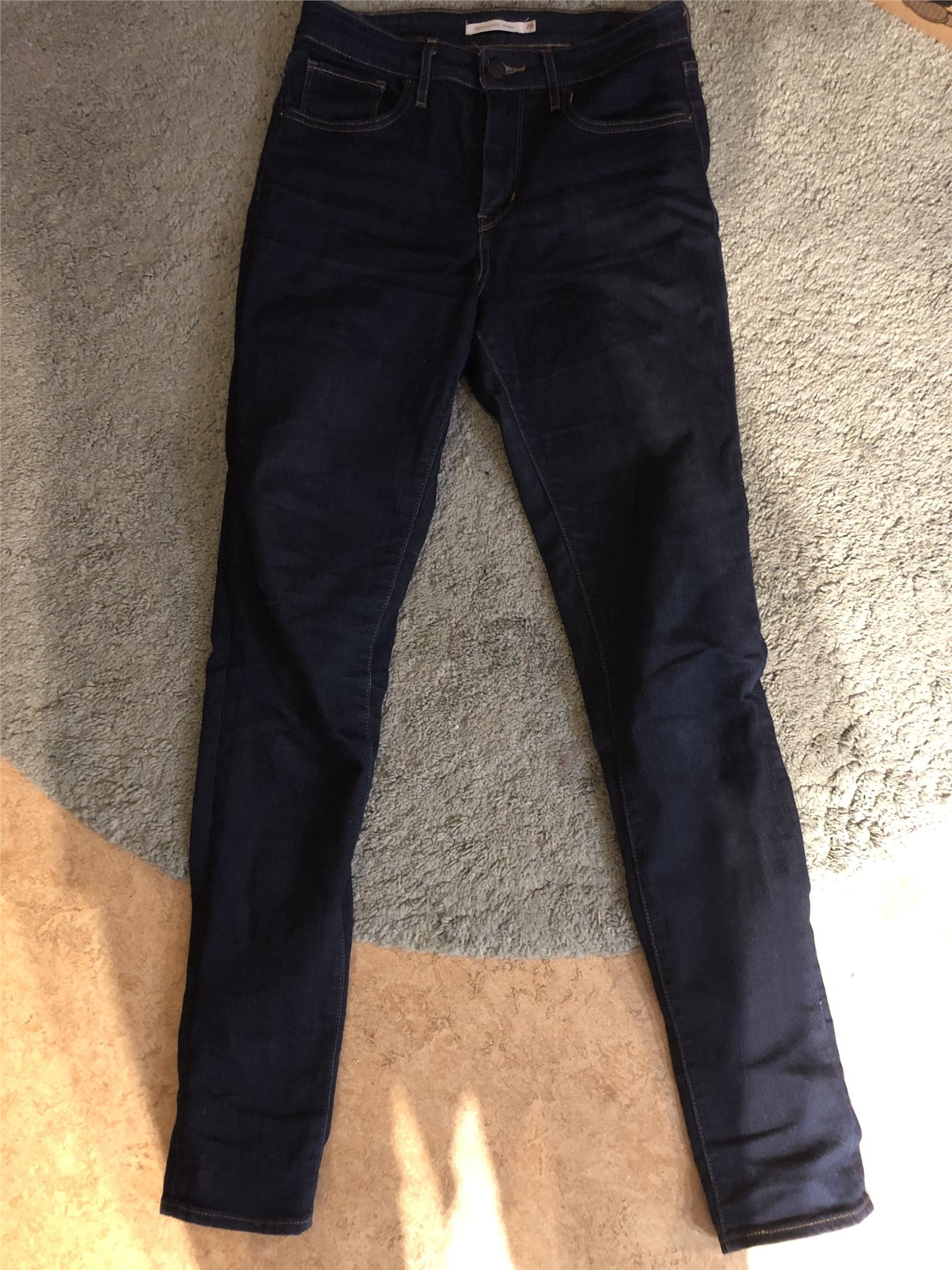 levis jeans hög midja levis jeans hög midja