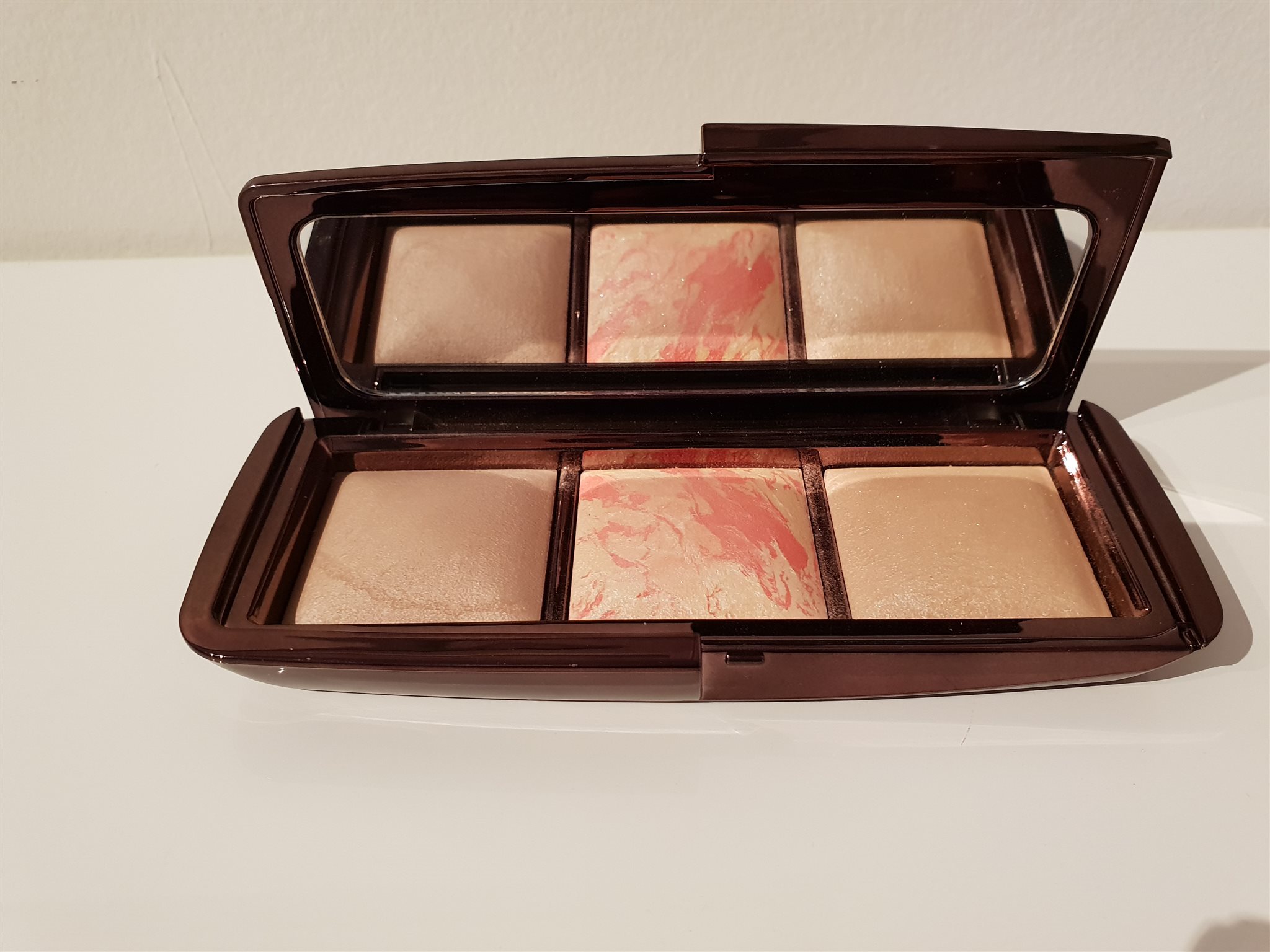 hourglass ambient lighting palette sverige hourglass ambient lighting palette sverige