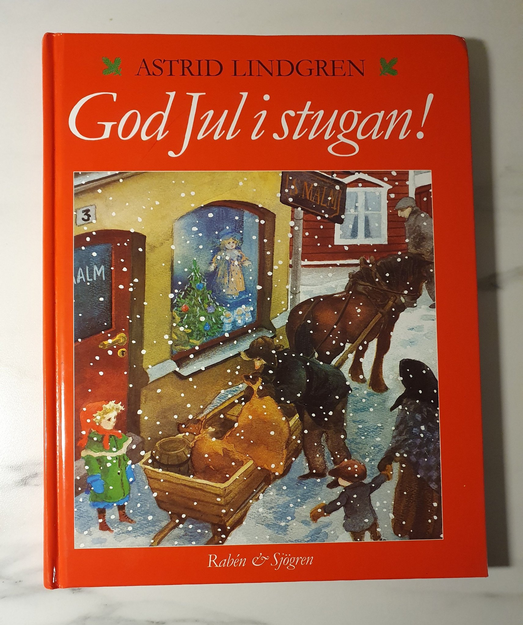 God Jul i stugan Inbunden bok av Astrid Lindg.. Köp på Tradera