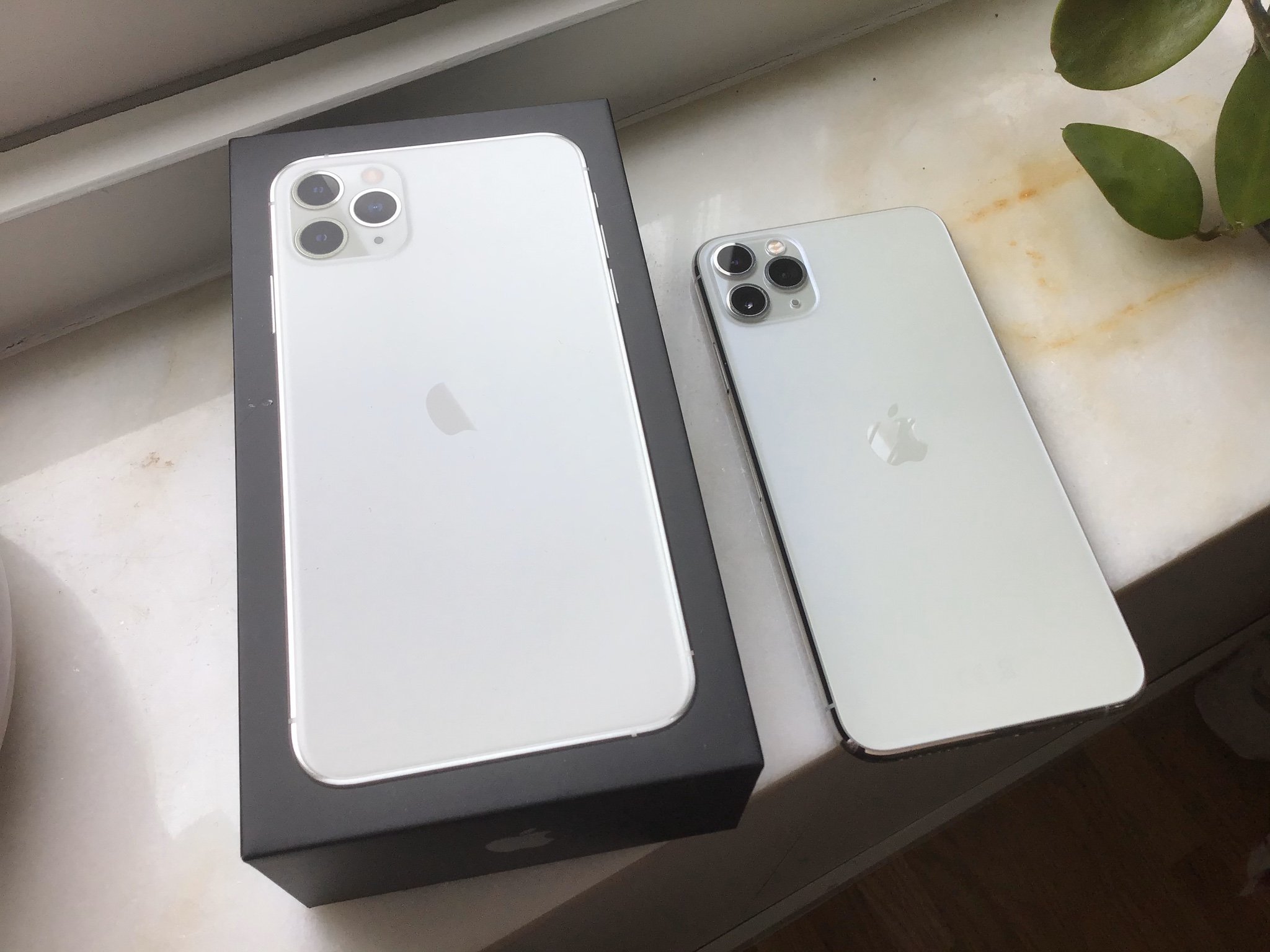 iPhone 11 Pro Max Silver 64GB Garanti (423879384) ᐈ Köp på Tradera