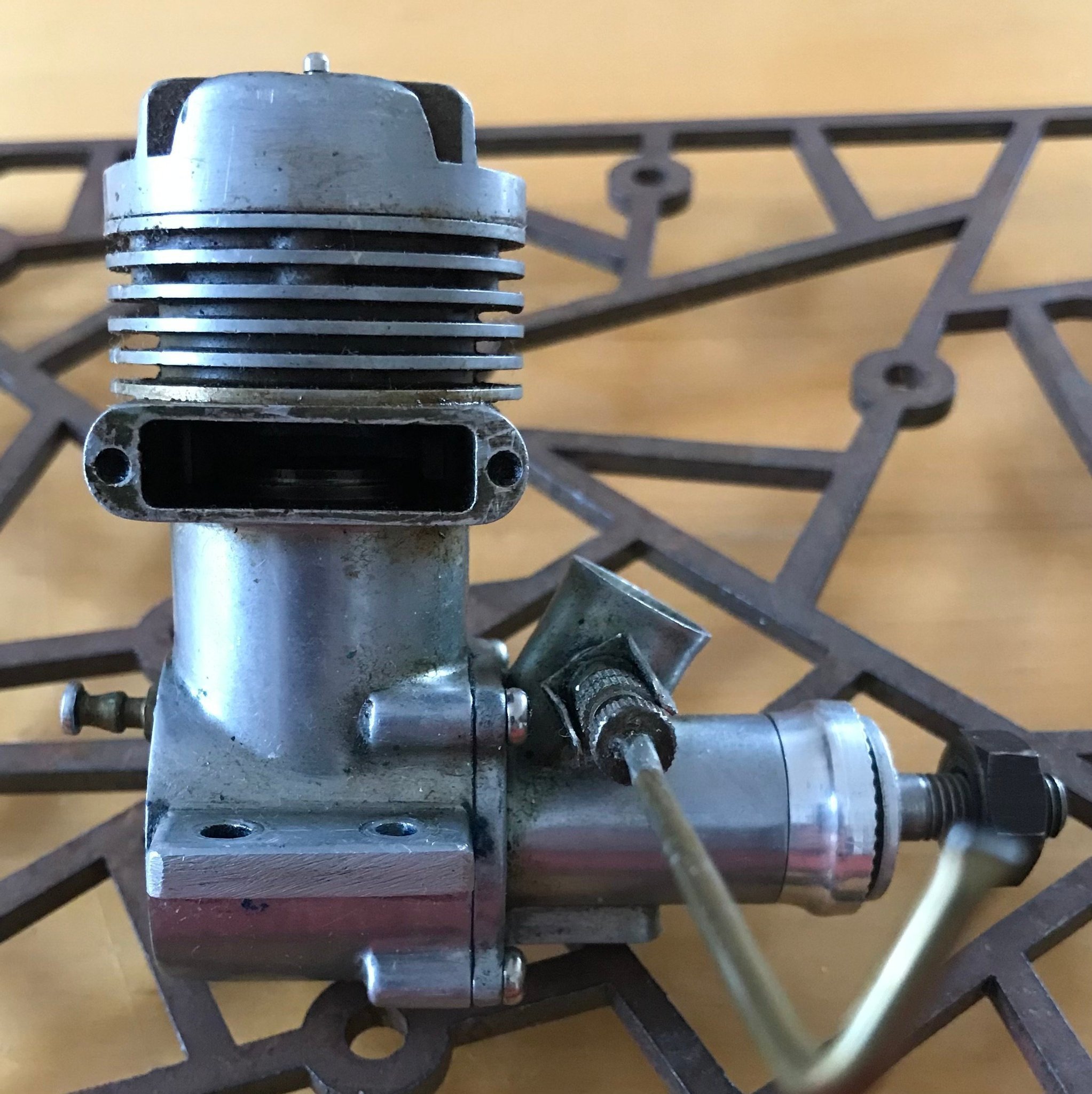 Moteur Thermique Vintage ENYA 45 II – Modèle 6002 – Pour Avion Nitro – Occasion