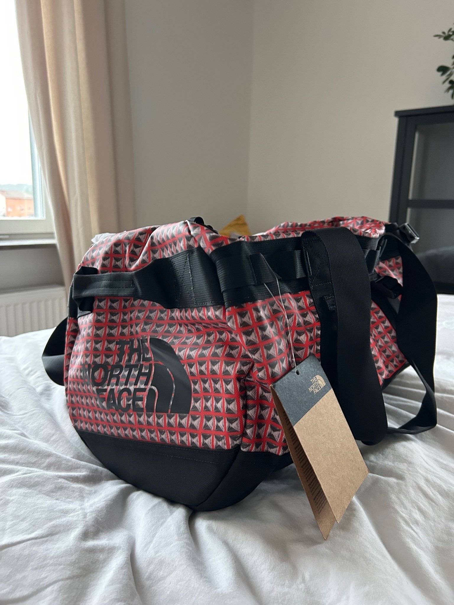 Supreme x The North Face Studded Bag | Köp på Tradera (702821630)