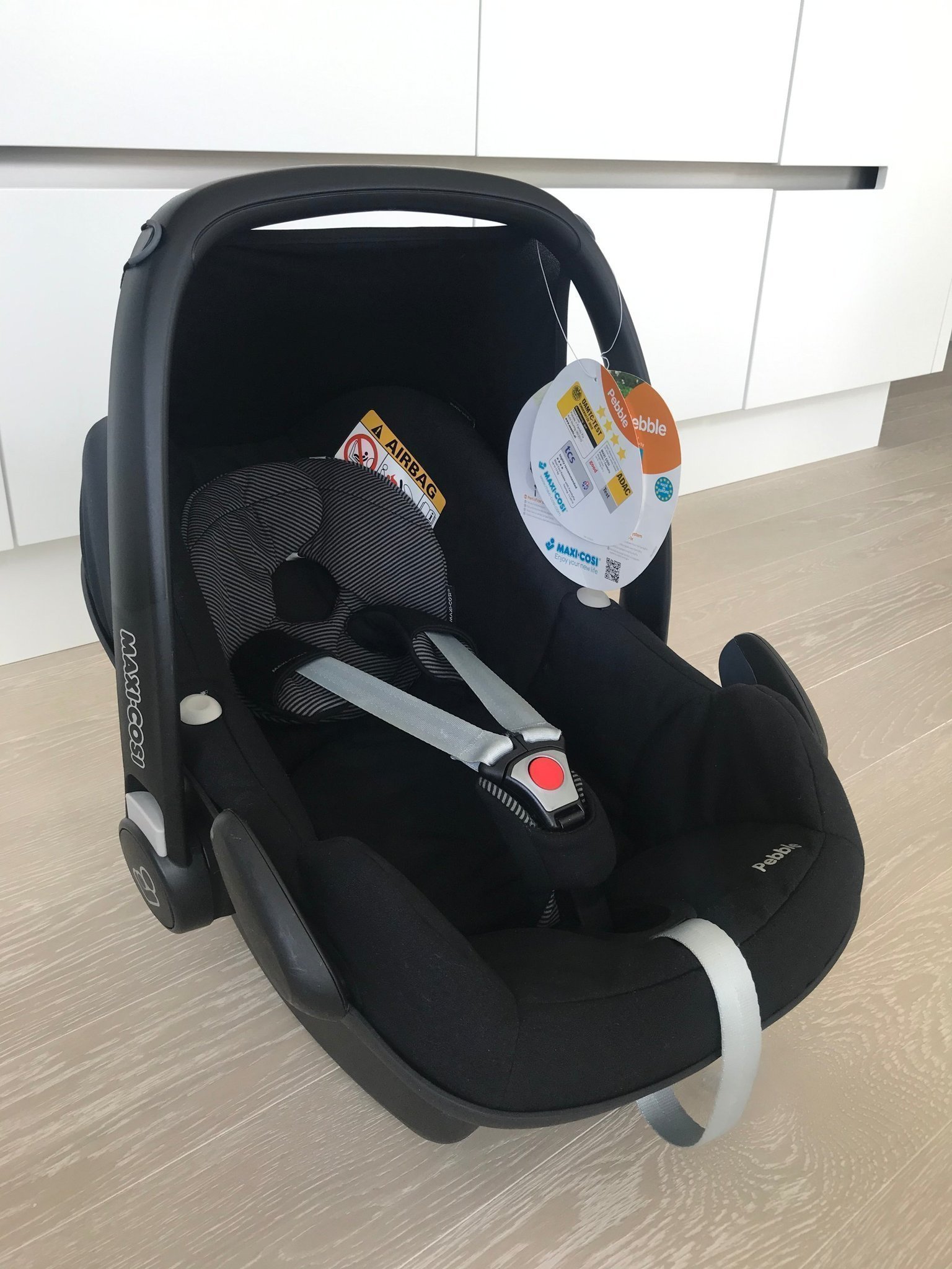 maxi cosi pebble strap pads