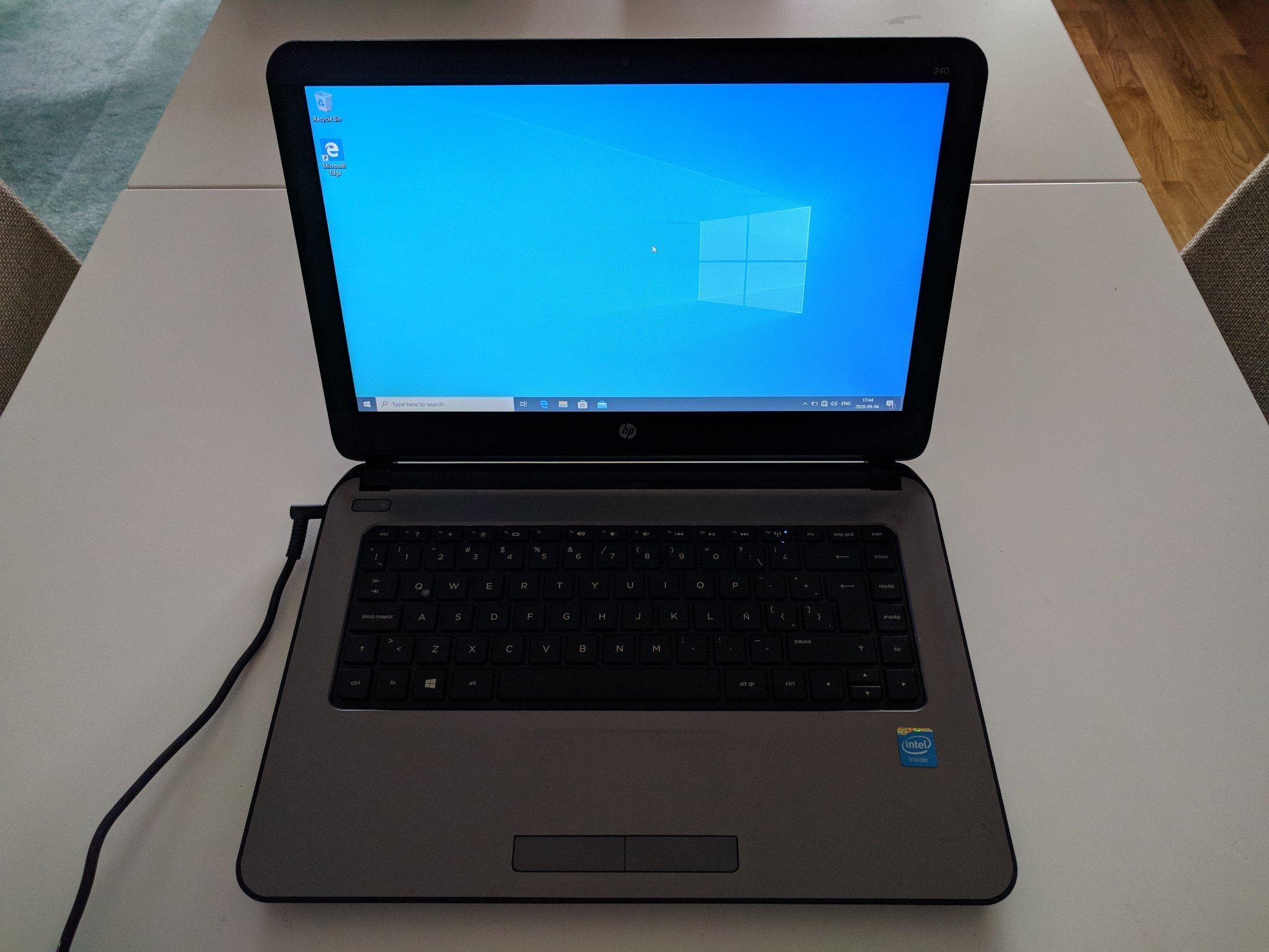 HP 240 G3 Laptop 14 Tum 2 16 GHz 4GB 50 440437601 K p P 