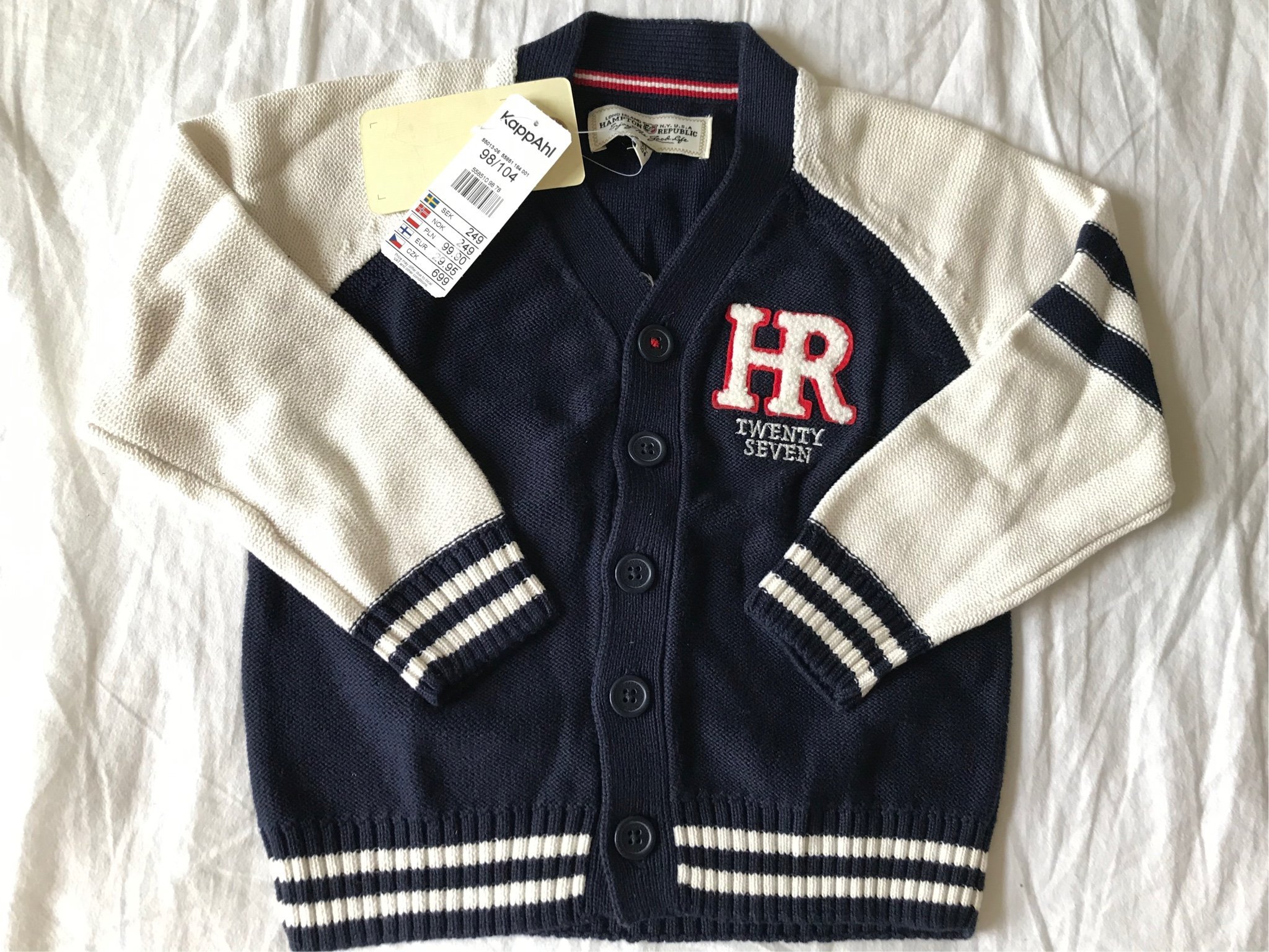 Fin tröja från KappAhl Hampton Republic i strl 98/104 NY