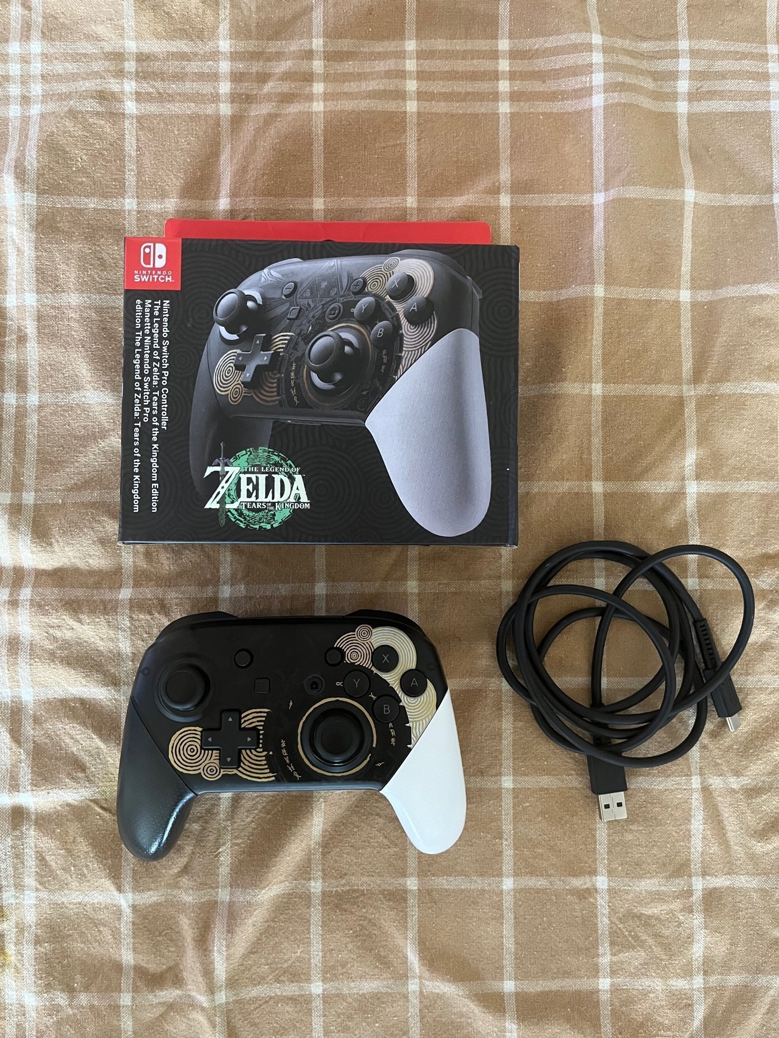 Nintendo Switch Zelda Pro kontroll Köp på Tradera (610601987)