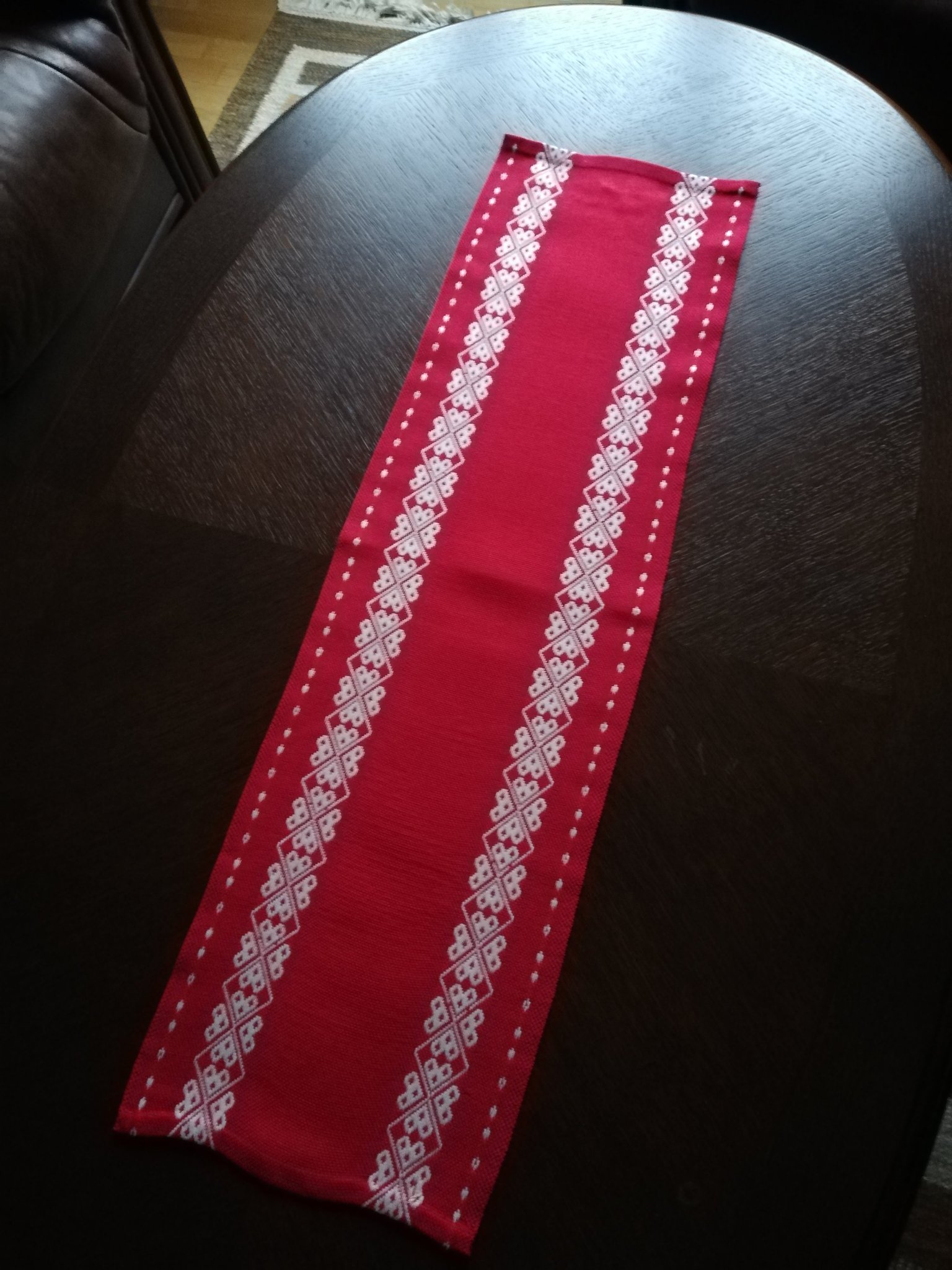 vävd löpare till Jul, duk 71 cm x 23½ cm röd o .. Köp på Tradera