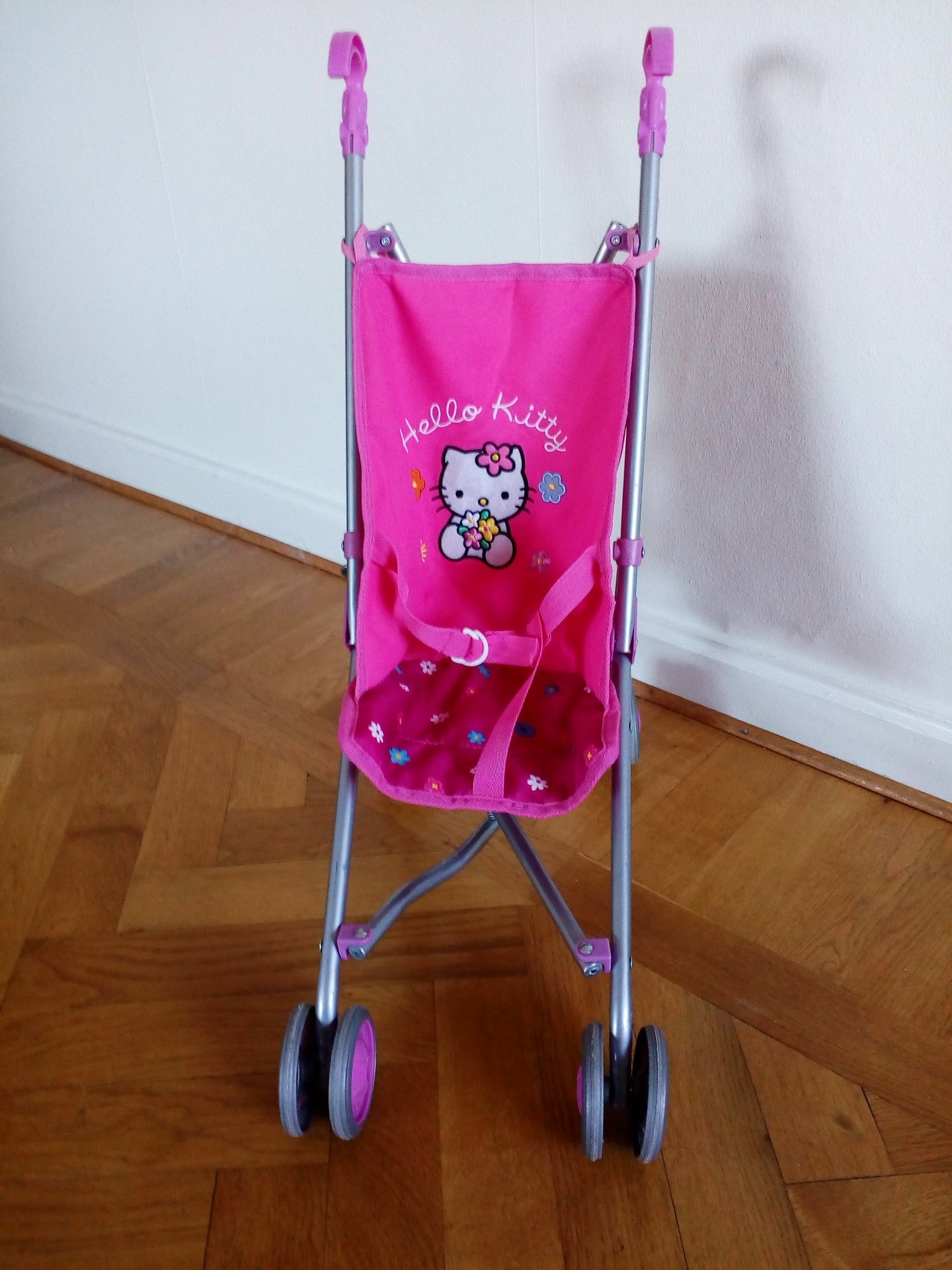 hello kitty dockvagn hello kitty dockvagn