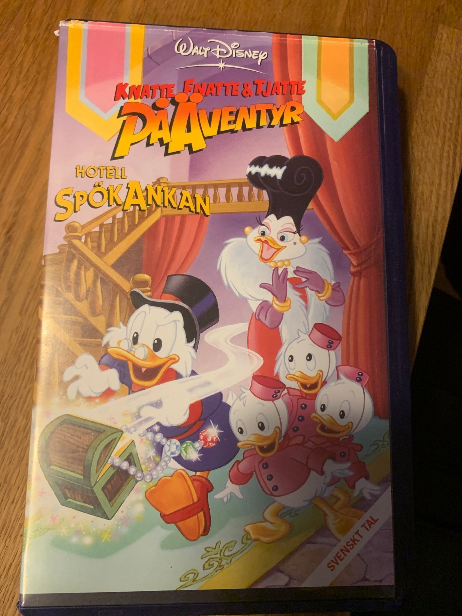 Knatte fnatte och tjatte på äventyr. Walt Disne.. Köp på Tradera