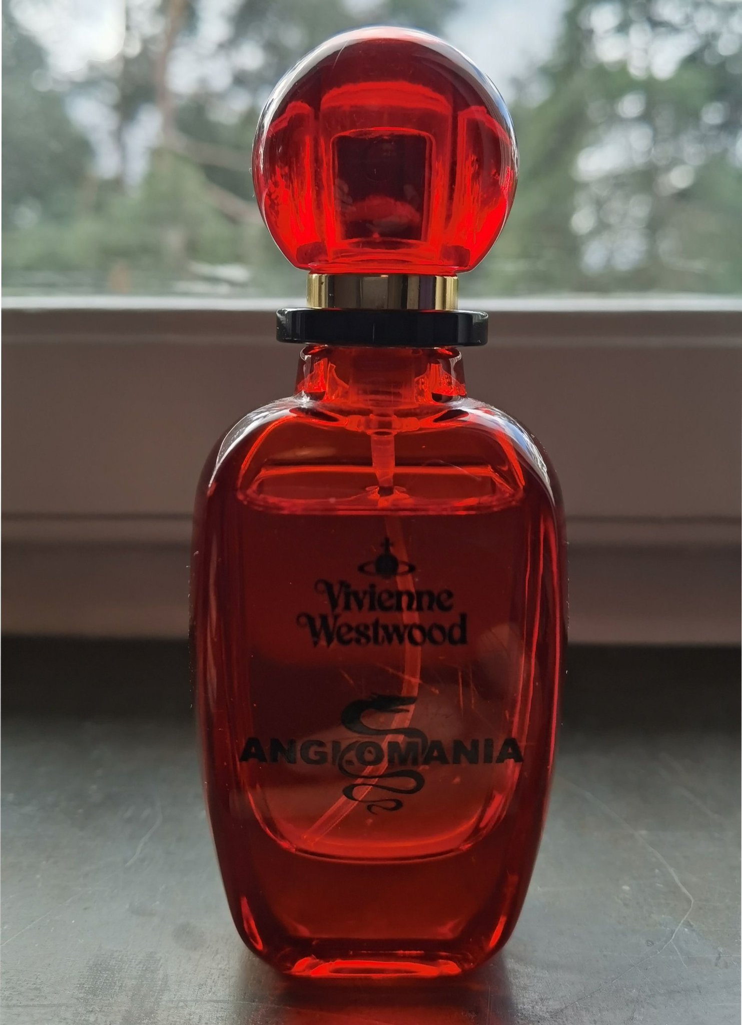 Vivienne Westwood ANGLOMANIA 香水 30ml Vivienne Westwood Anglomania Eau de Parfum 30ml / 1.0 fl oz