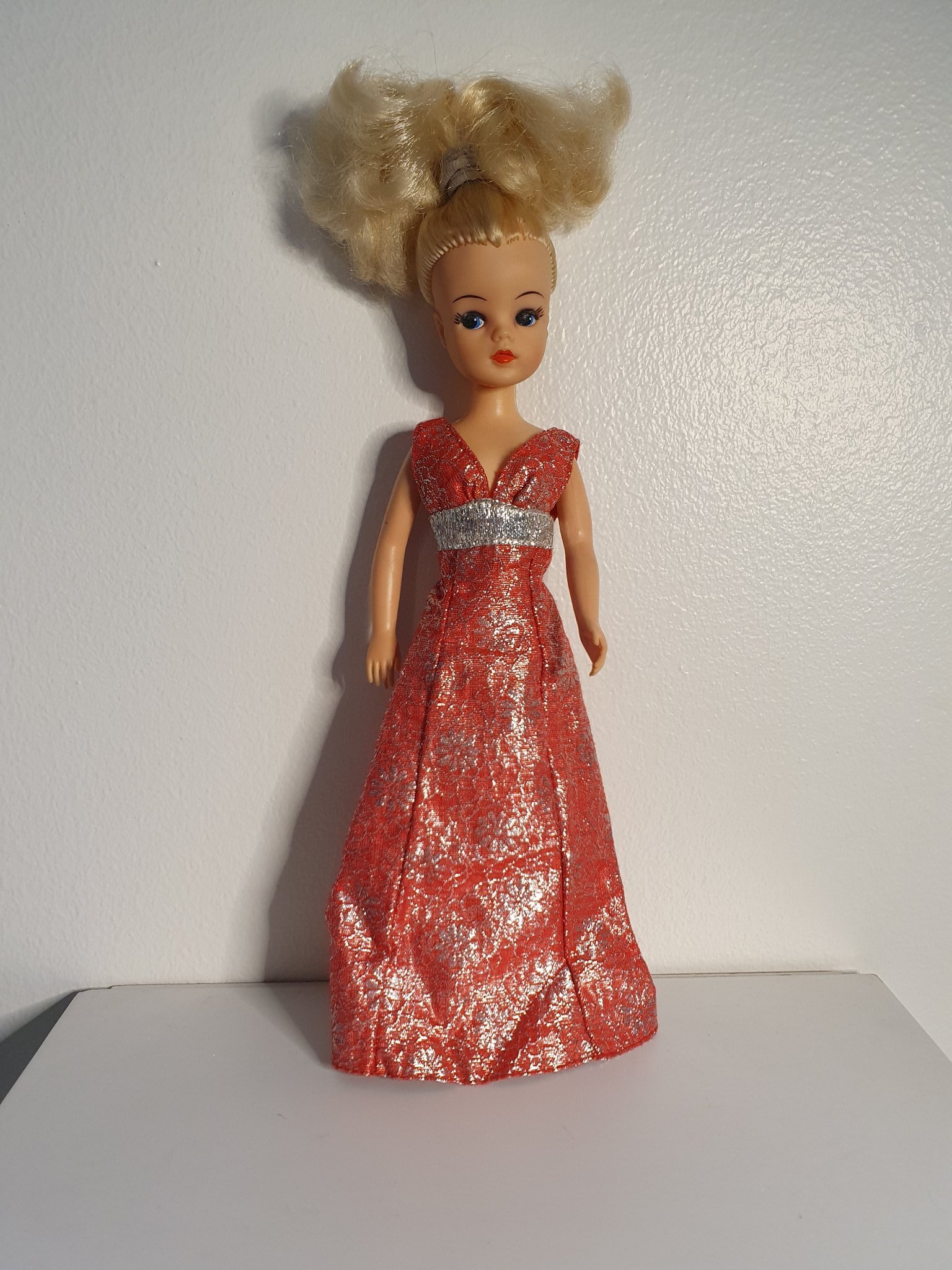 Klänning 6 till Barbie, Sindy eller liknande do.. (391570775 Klänning 6 till Barbie, Sindy eller liknande do.. (391570775