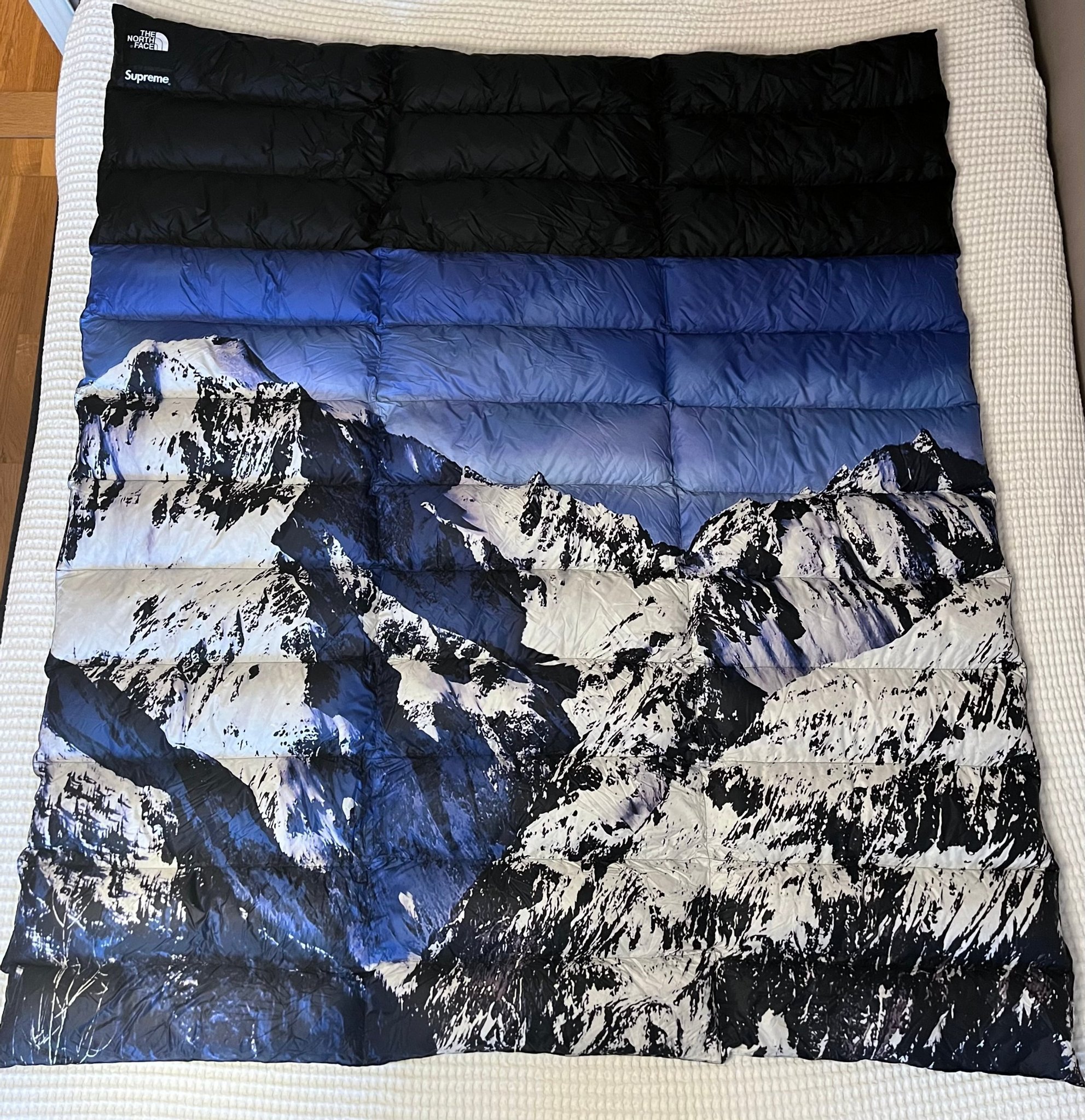 Supreme x The North Face Mountain Nupste Blanke.. | Köp på Tradera