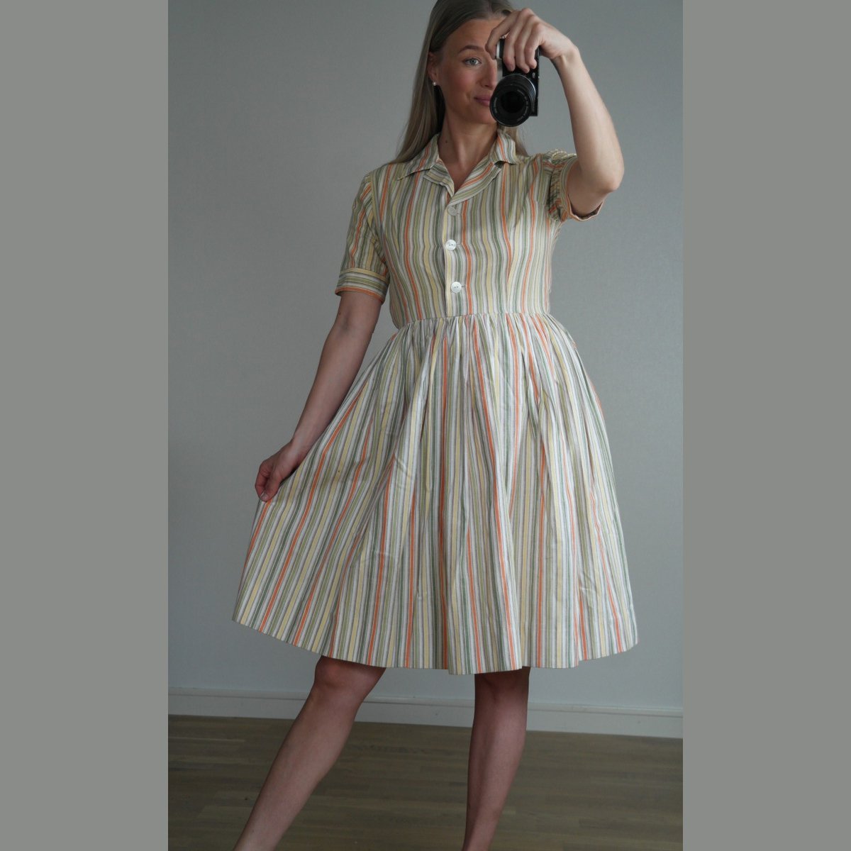 VINTAGE KLÄNNING MIDSOMMAR MIDSOMMARKLÄNNING RE.. Köp på Tradera