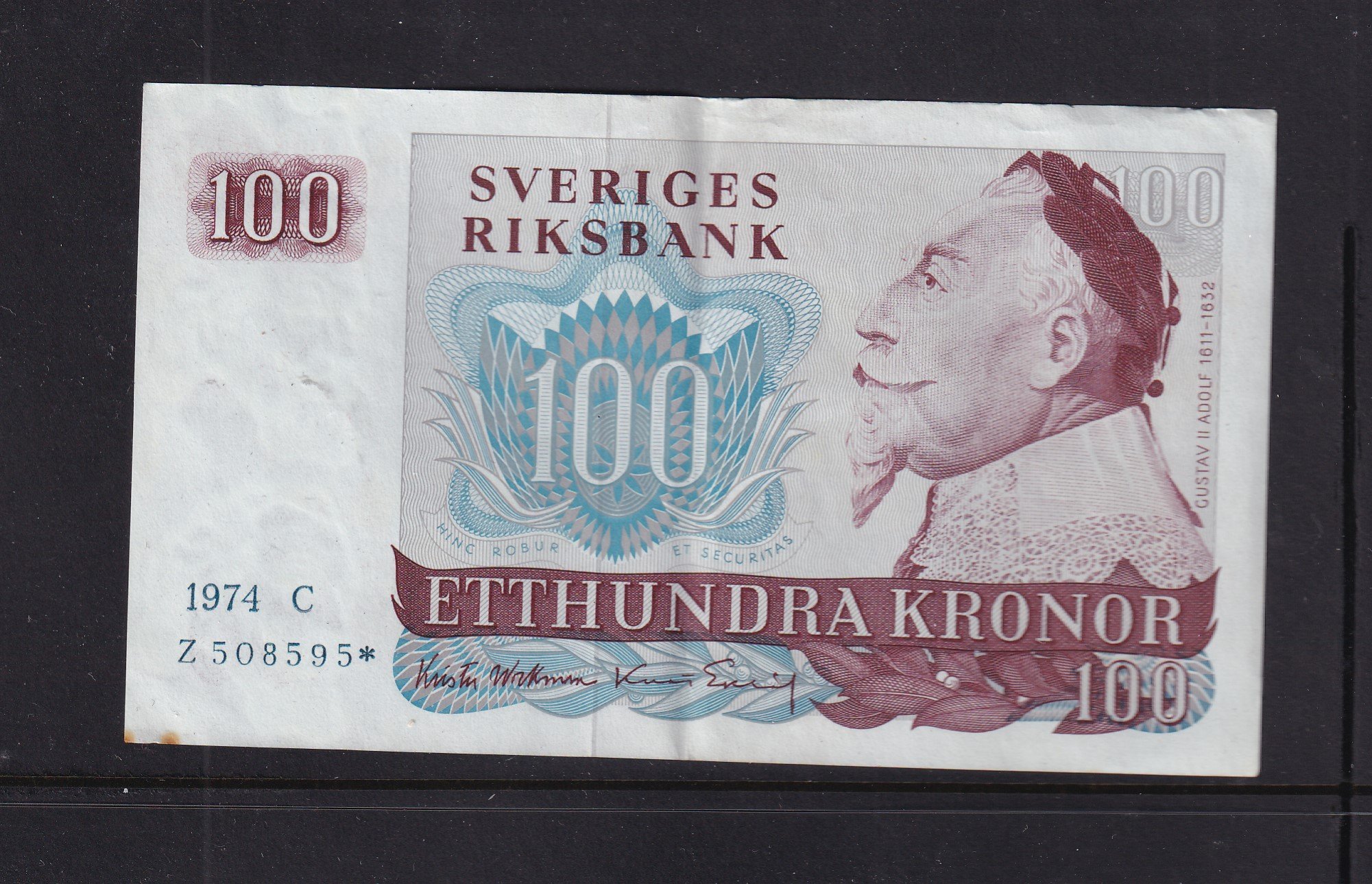 Se produkter som liknar Stjärnmärkt 100 kronors sedel.. på Tradera (580402838)