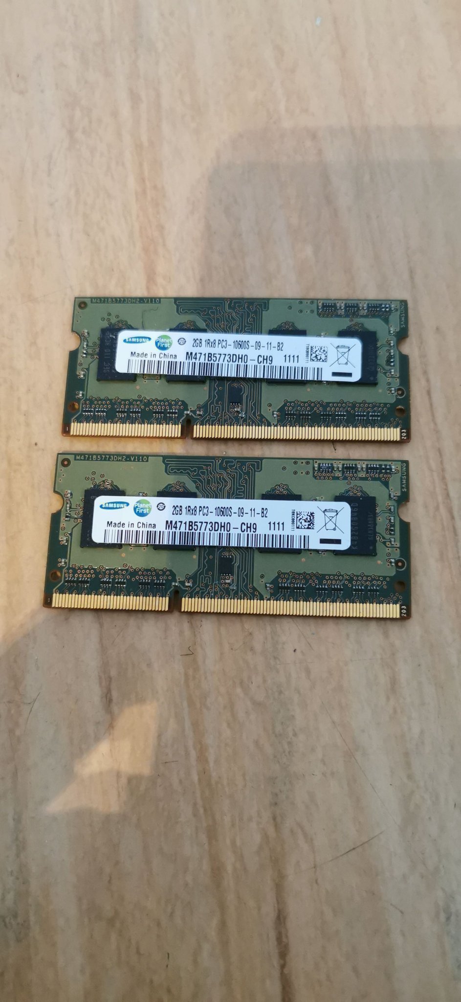 Two Samsung 2G RAM Laptop Memory Card 2Rx8 PC3-10600S KN2GB0B023 |  #1791415610