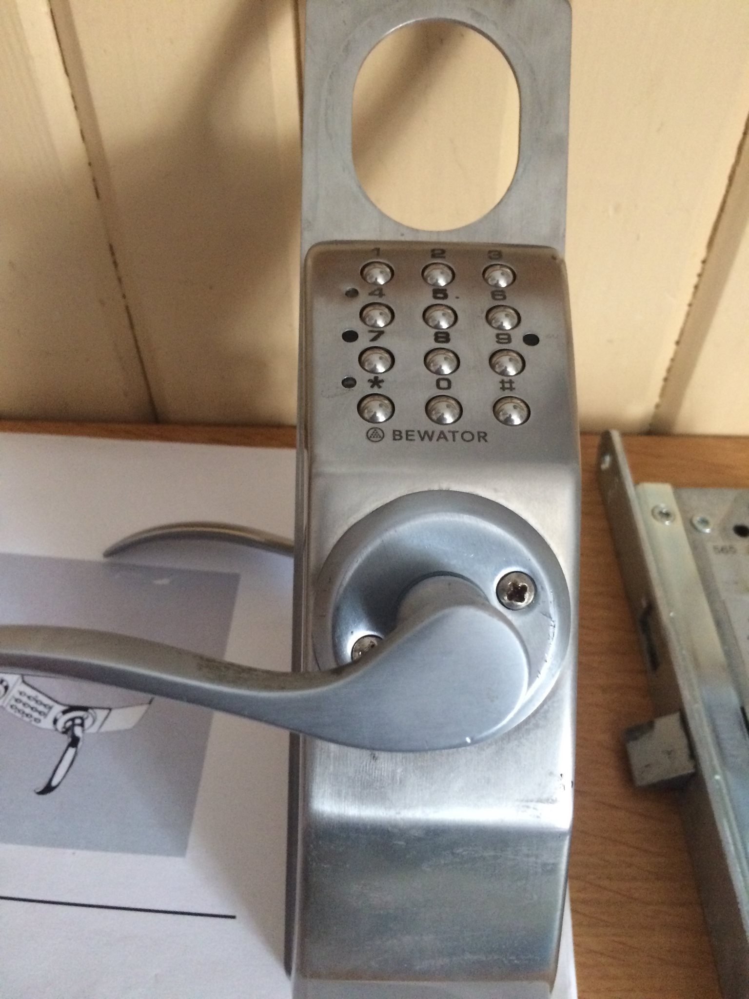 Bewator CD 3500 Assa kod lås med låskista.. (321454819) ᐈ AB-AB på Tradera