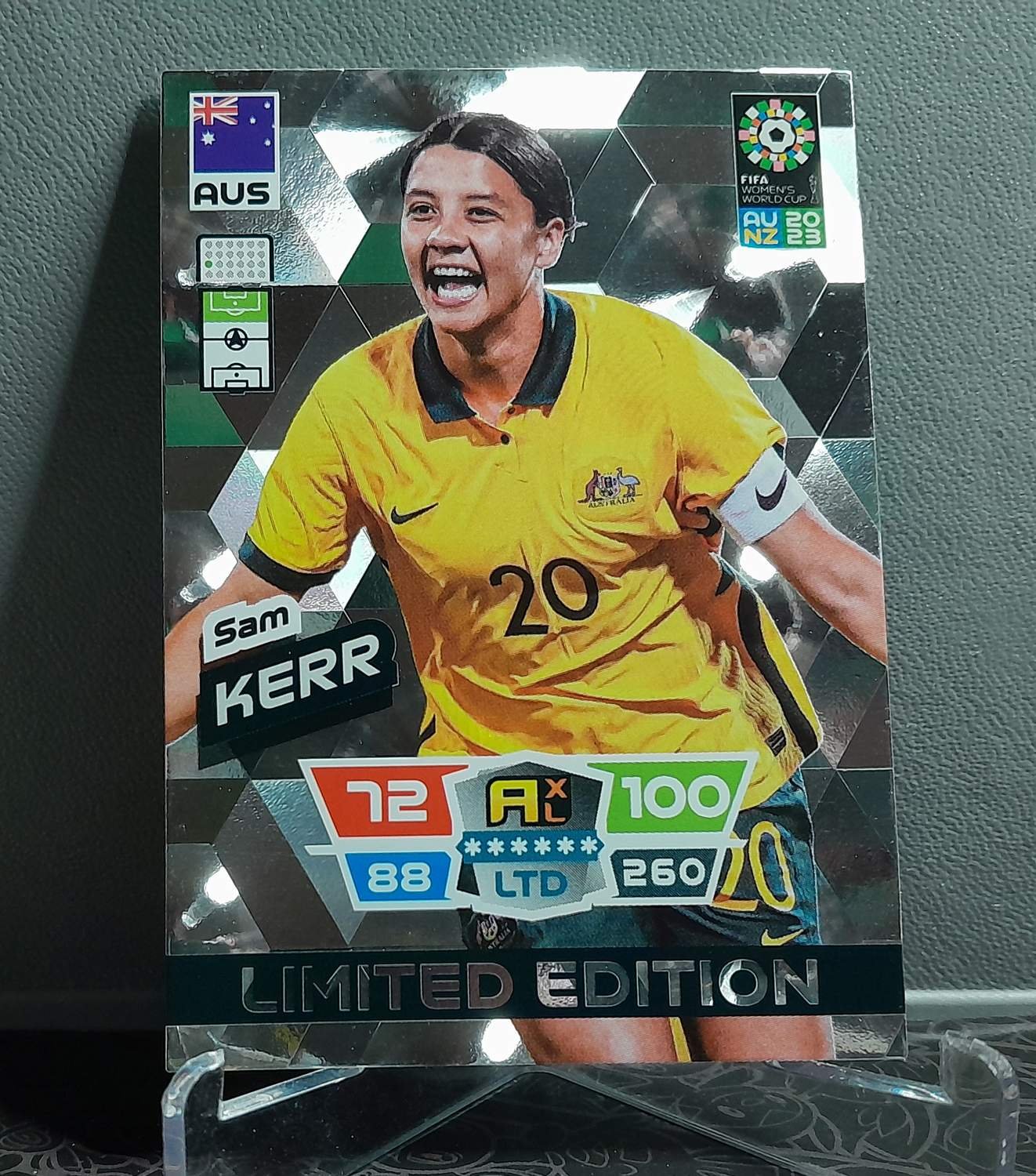 Se produkter som liknar 2023 Panini Adrenalyn FIFA Wo.. på Tradera