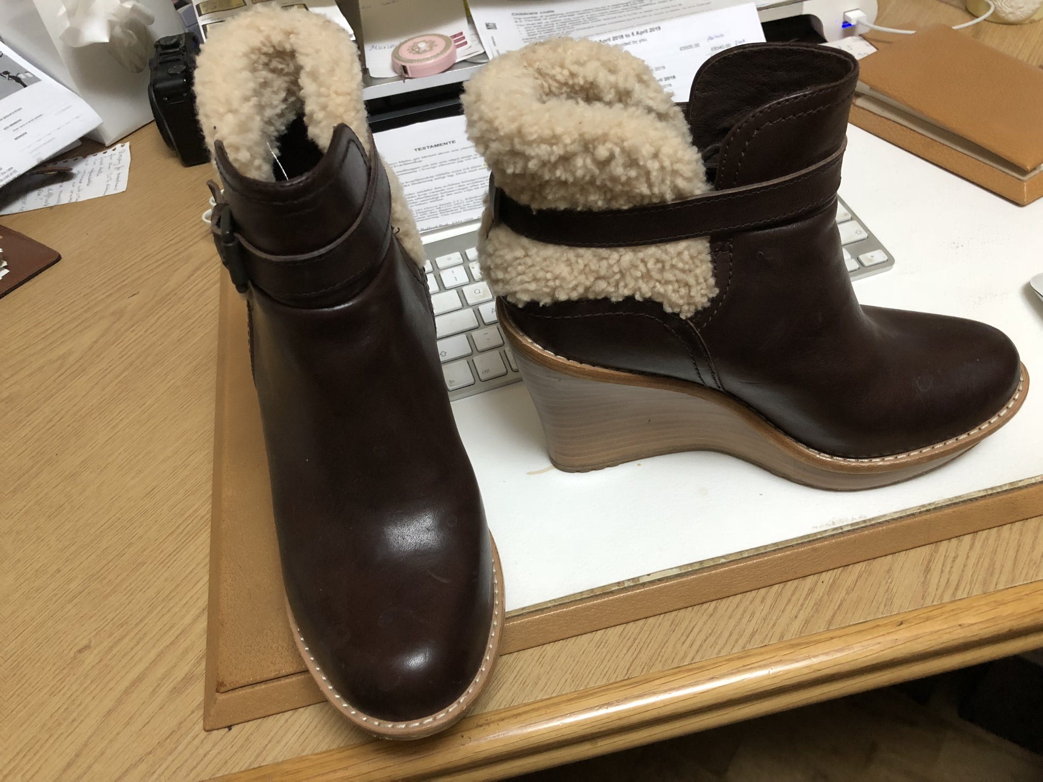 UGG kilklack stovlar ,nya stl 38 (386492494) ᐈ Köp på Tradera UGG kilklack stovlar ,nya stl 38 (386492494) ᐈ Köp på Tradera