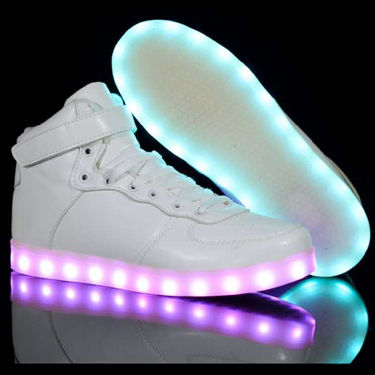 Barnskor LED Sneakers Vit Strlk 29 (341485096) ᐈ Popoo på Barnskor LED Sneakers Vit Strlk 29 (341485096) ᐈ Popoo på