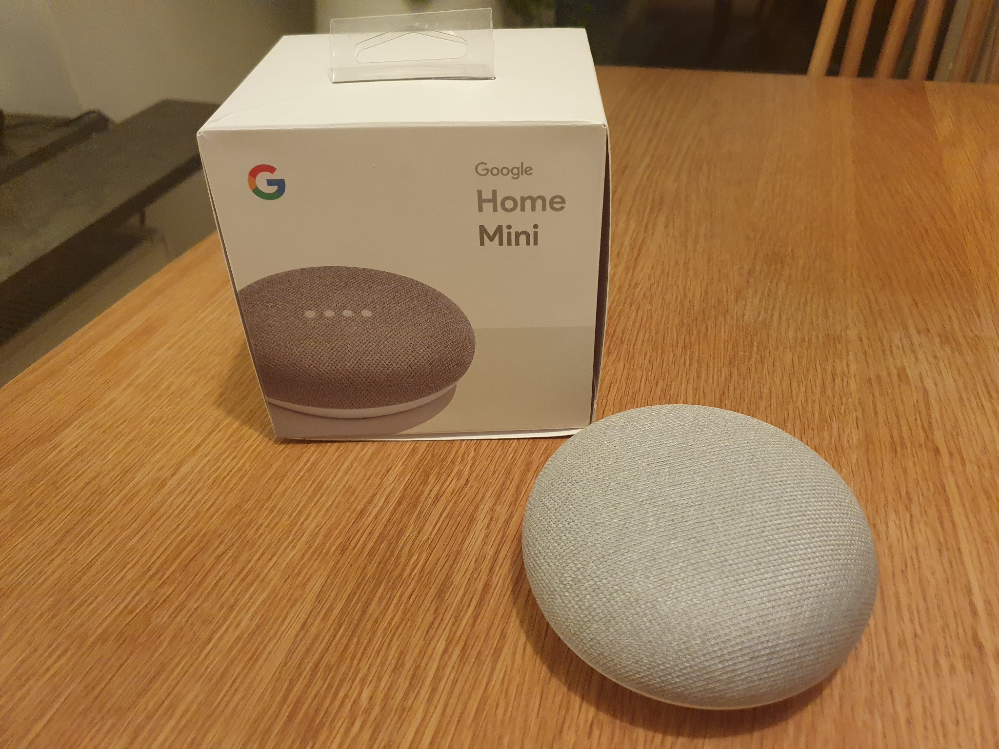 Google Home Mini Vitgrå Google Home Mini Vitgrå